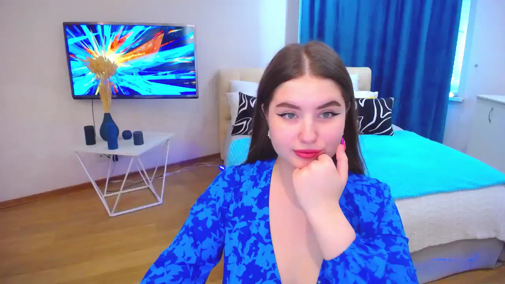 Gallery image thumbnail from AdmireMyEyes's myfreecams stream on, 07/31/2023, 06:49 image 18 of 20
