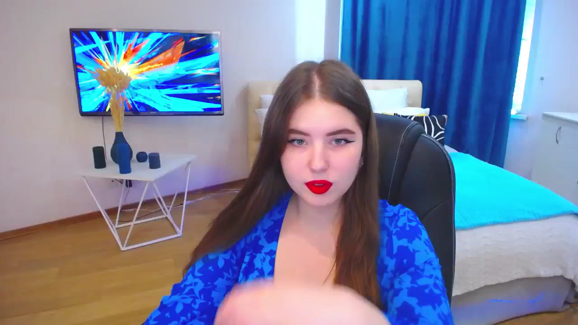 Gallery image thumbnail from AdmireMyEyes's myfreecams stream on, 07/31/2023, 09:08 image 15 of 20
