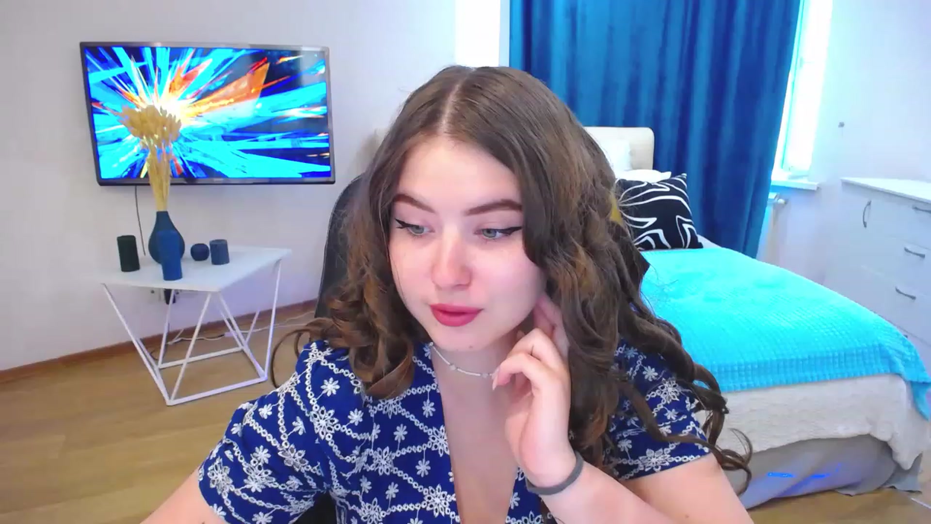 Gallery image thumbnail from AdmireMyEyes's myfreecams stream on, 08/23/2023, 10:55 image 9 of 20