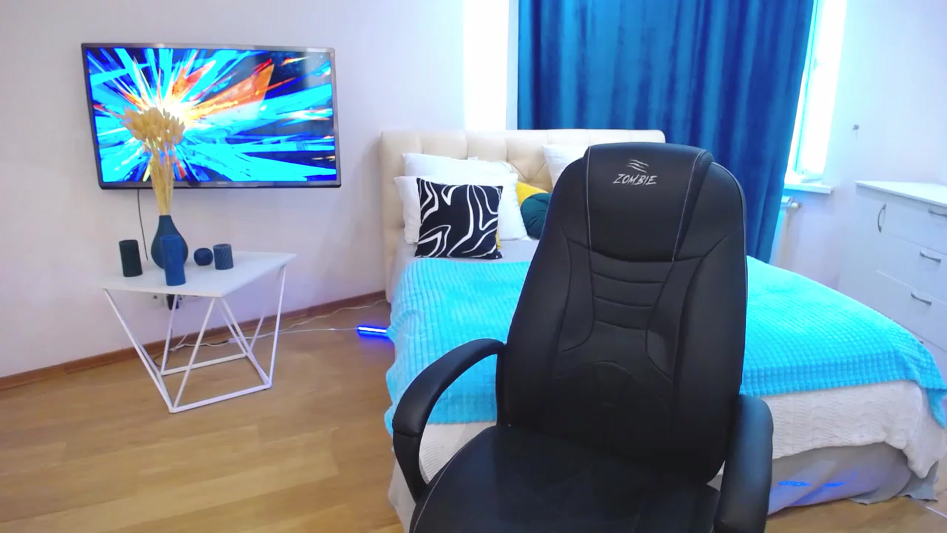 Gallery image thumbnail from AdmireMyEyes's myfreecams stream on, 08/23/2023, 10:55 image 7 of 20