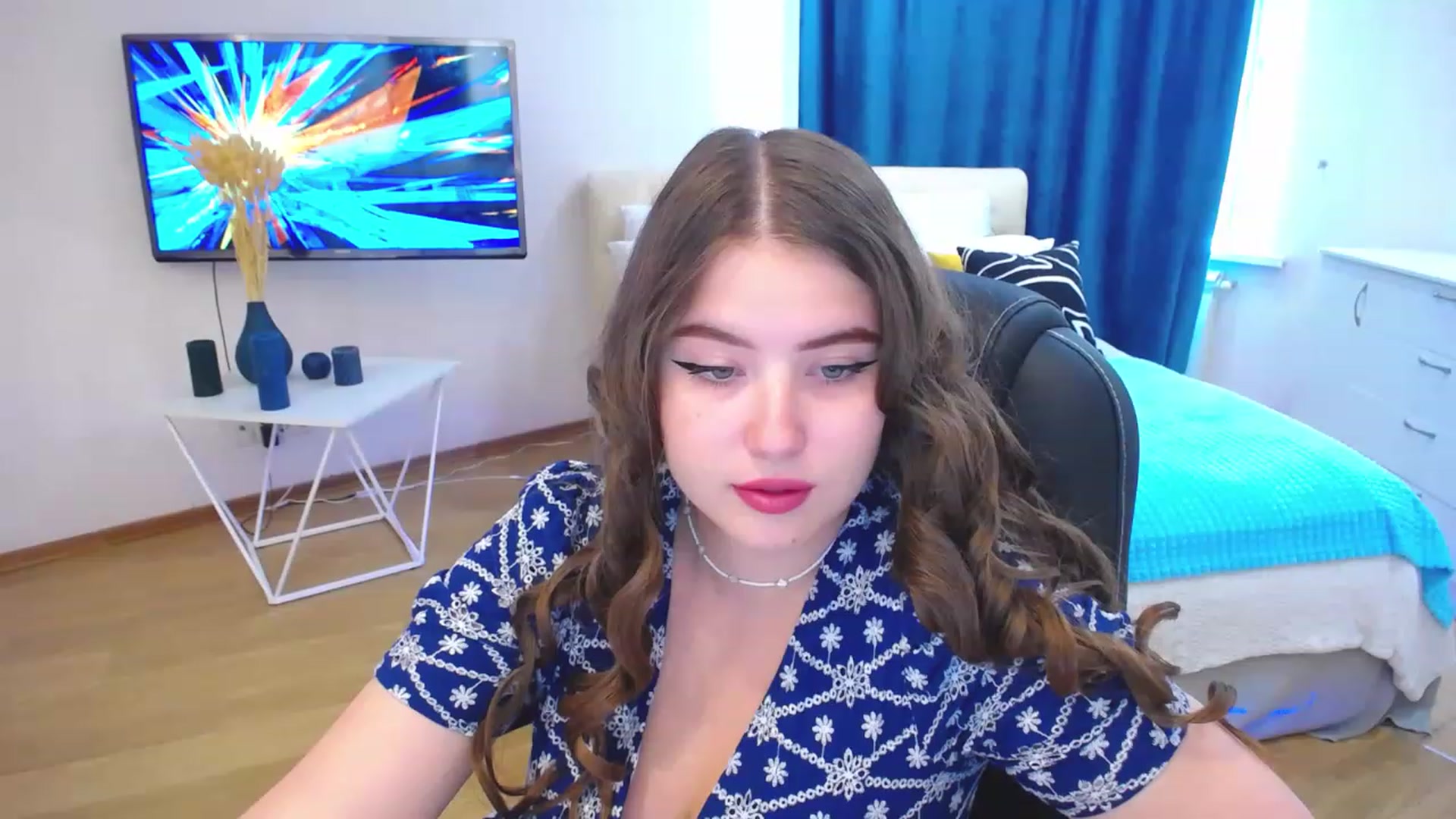 Gallery image thumbnail from AdmireMyEyes's myfreecams stream on, 08/23/2023, 12:29 image 16 of 20