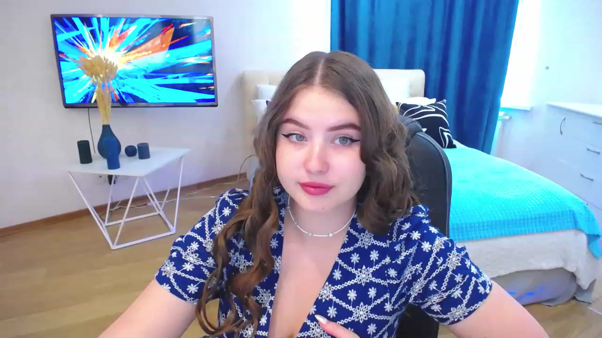 Gallery image thumbnail from AdmireMyEyes's myfreecams stream on, 08/23/2023, 12:29 image 8 of 20