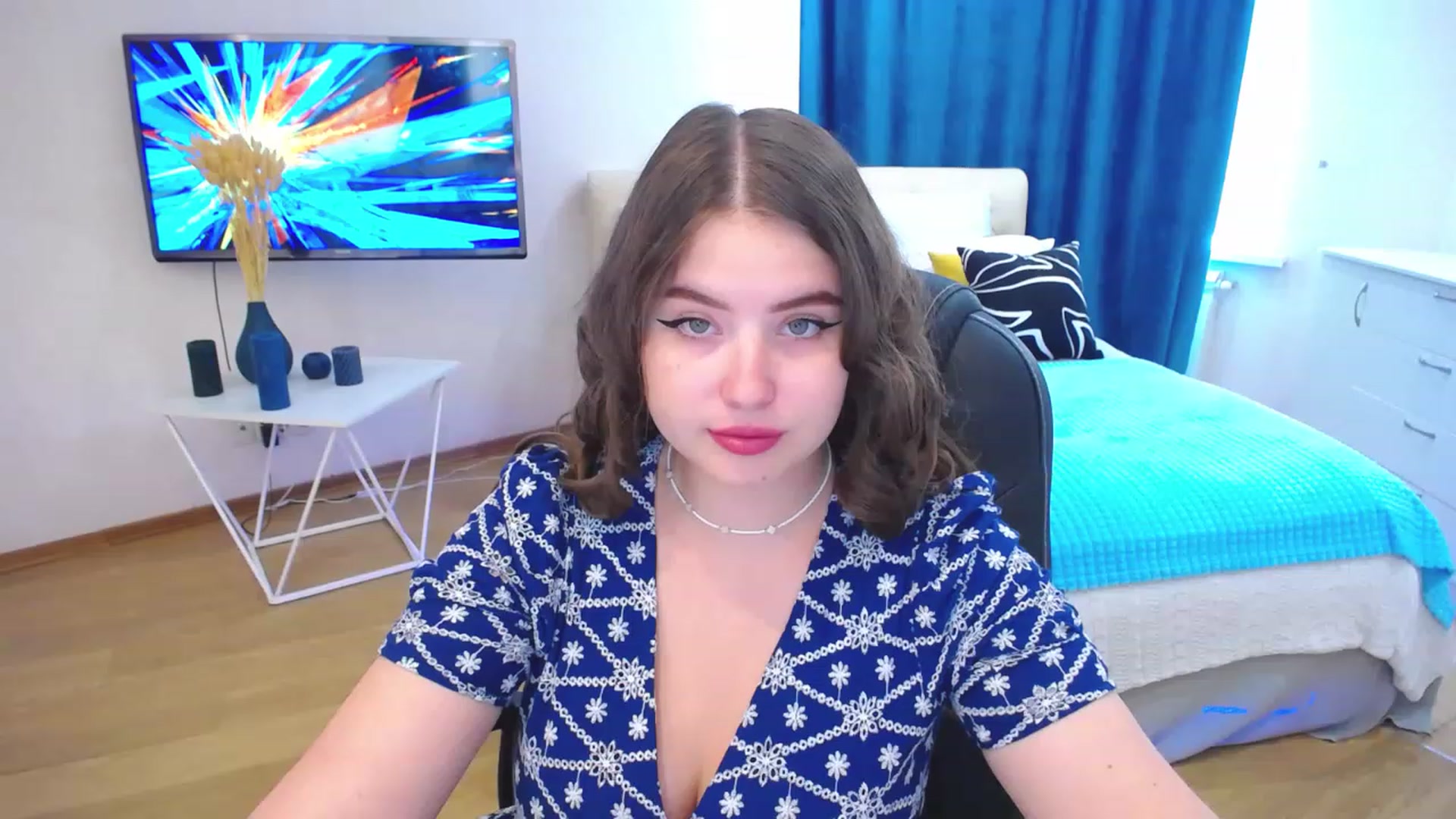 Gallery image thumbnail from AdmireMyEyes's myfreecams stream on, 08/23/2023, 12:29 image 6 of 20