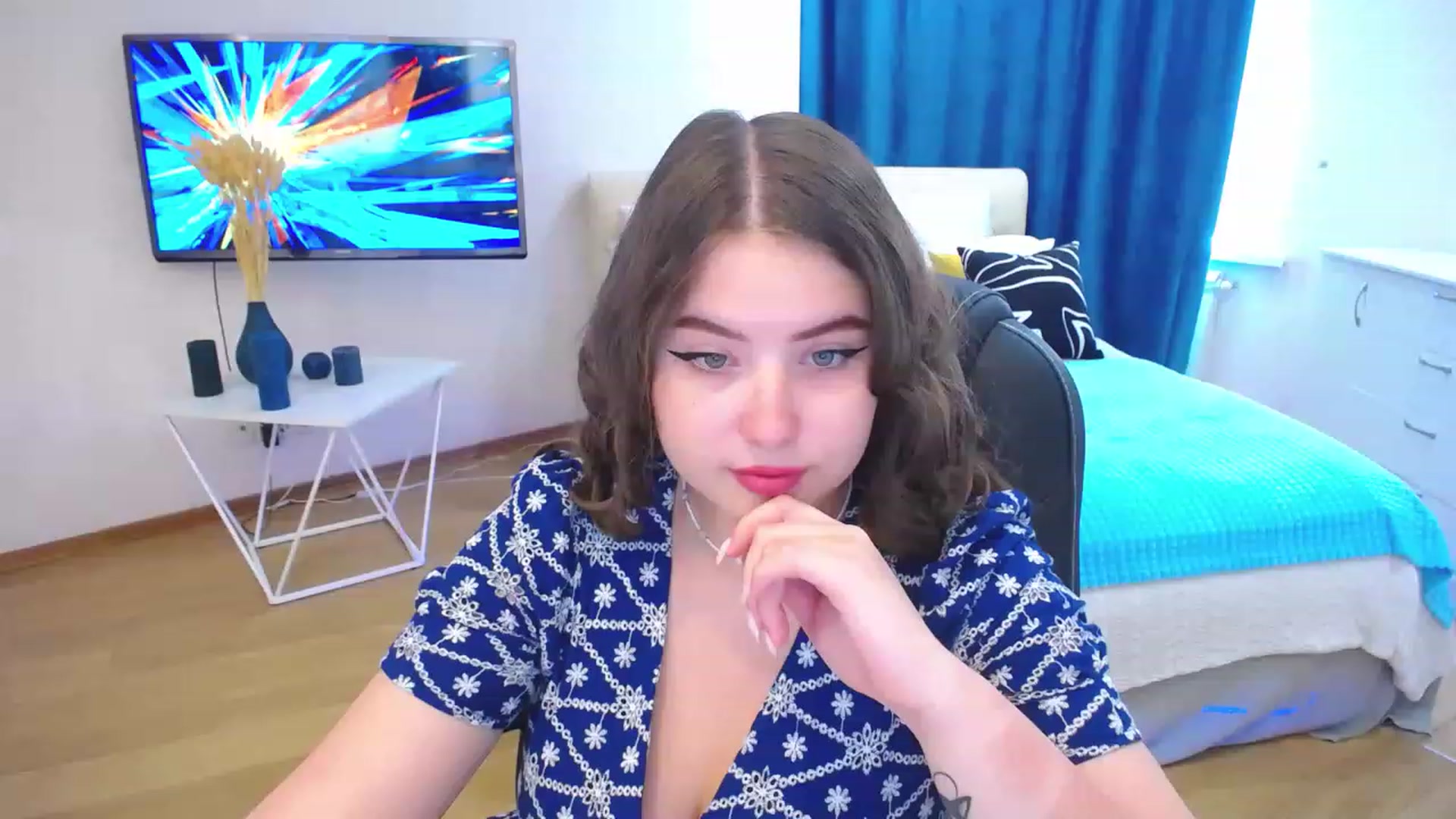 Gallery image thumbnail from AdmireMyEyes's myfreecams stream on, 08/23/2023, 12:29 image 1 of 20