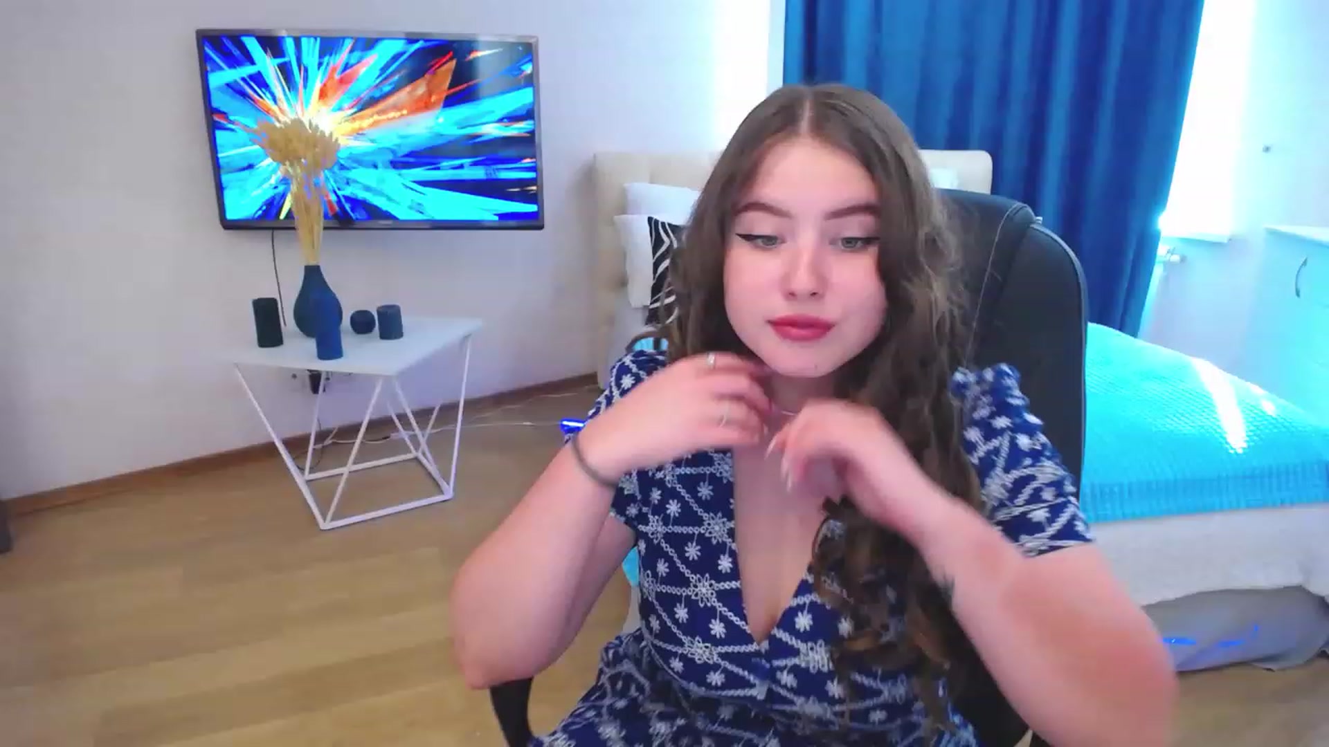 Gallery image thumbnail from AdmireMyEyes's myfreecams stream on, 08/23/2023, 14:47 image 7 of 20