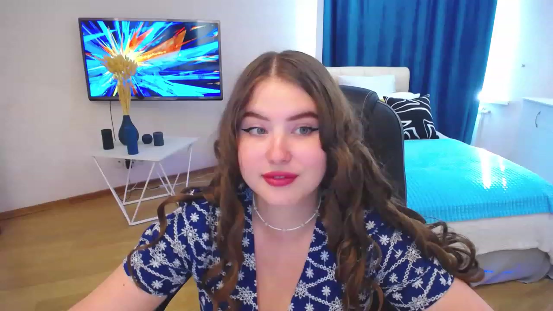 Gallery image thumbnail from AdmireMyEyes's myfreecams stream on, 08/23/2023, 14:47 image 12 of 20