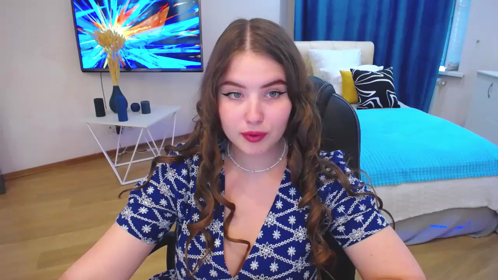 Gallery image thumbnail from AdmireMyEyes's myfreecams stream on, 08/23/2023, 16:03 image 4 of 20