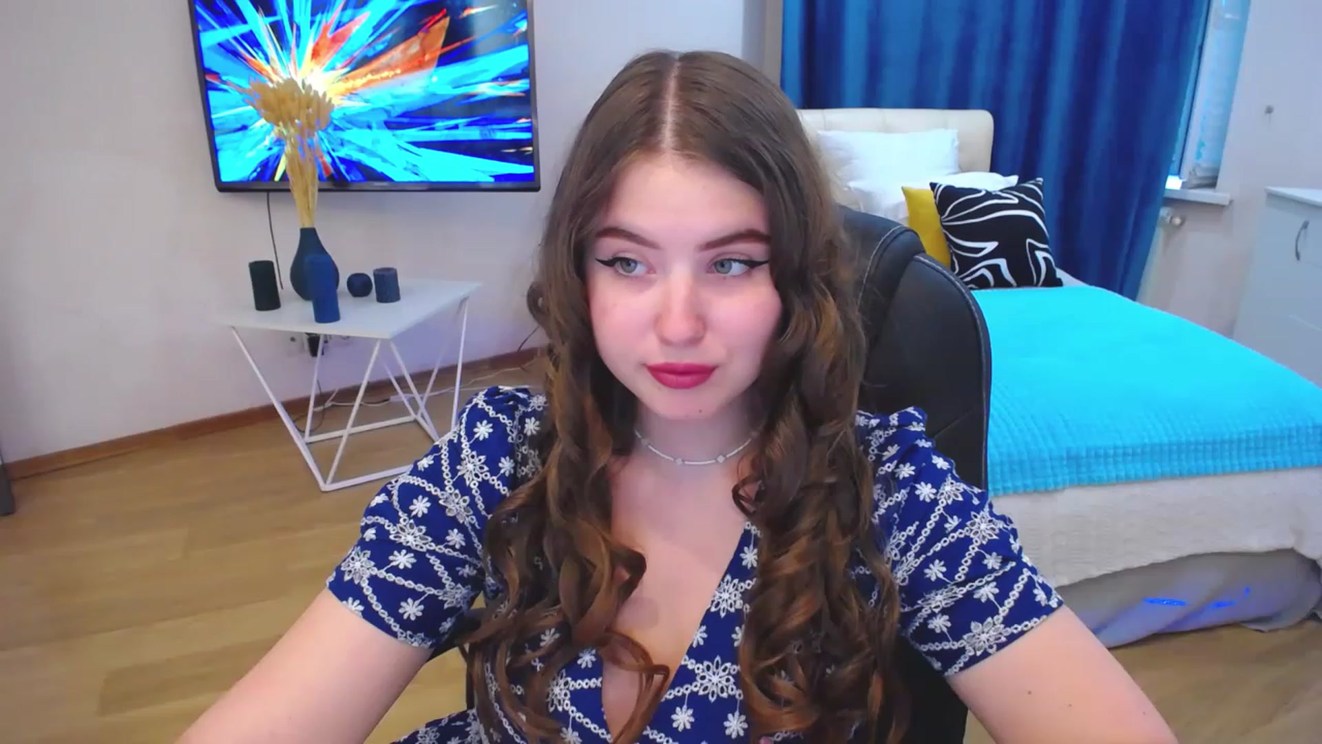 Gallery image thumbnail from AdmireMyEyes's myfreecams stream on, 08/23/2023, 16:03 image 11 of 20
