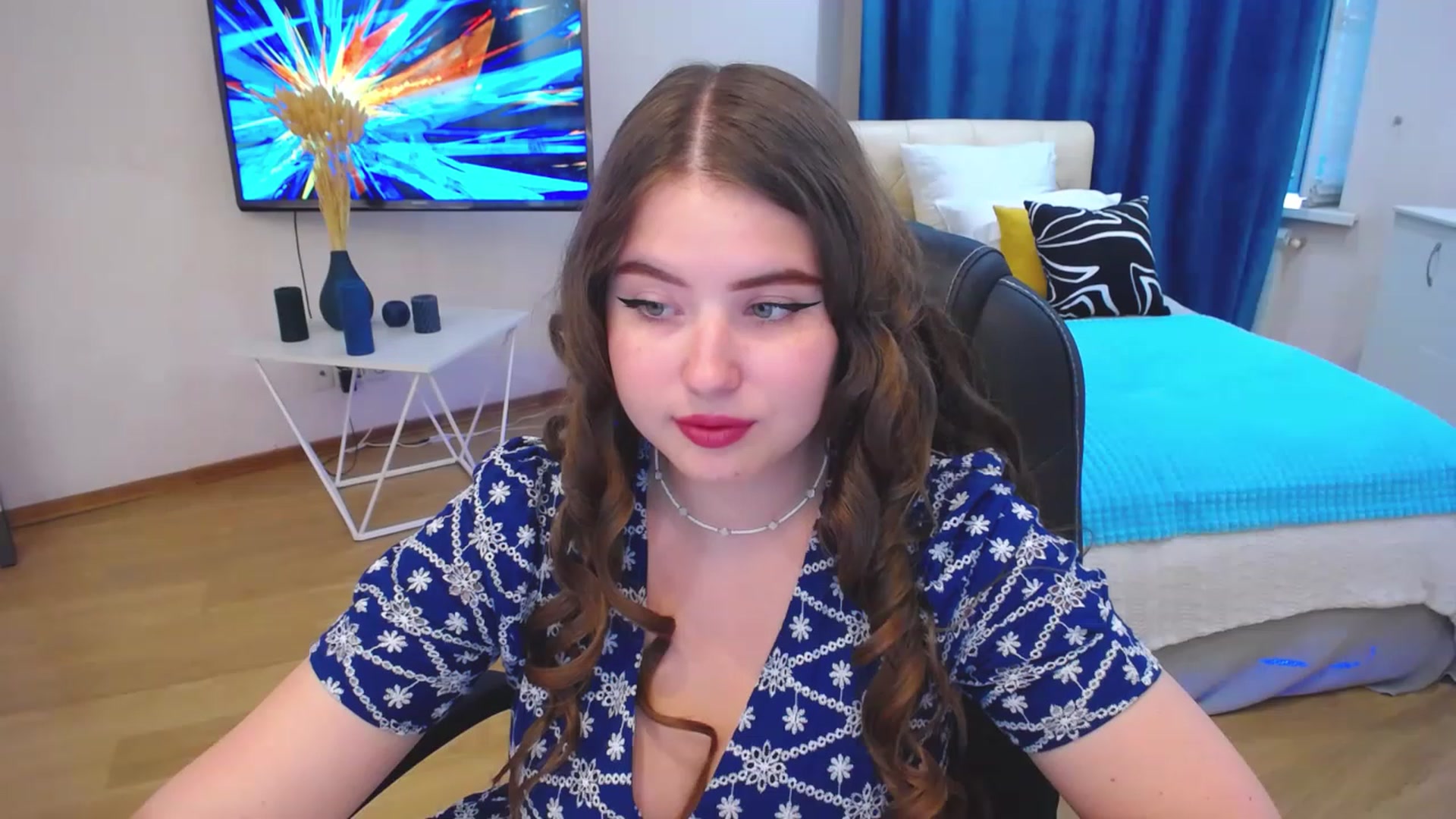 Gallery image thumbnail from AdmireMyEyes's myfreecams stream on, 08/23/2023, 16:03 image 7 of 20