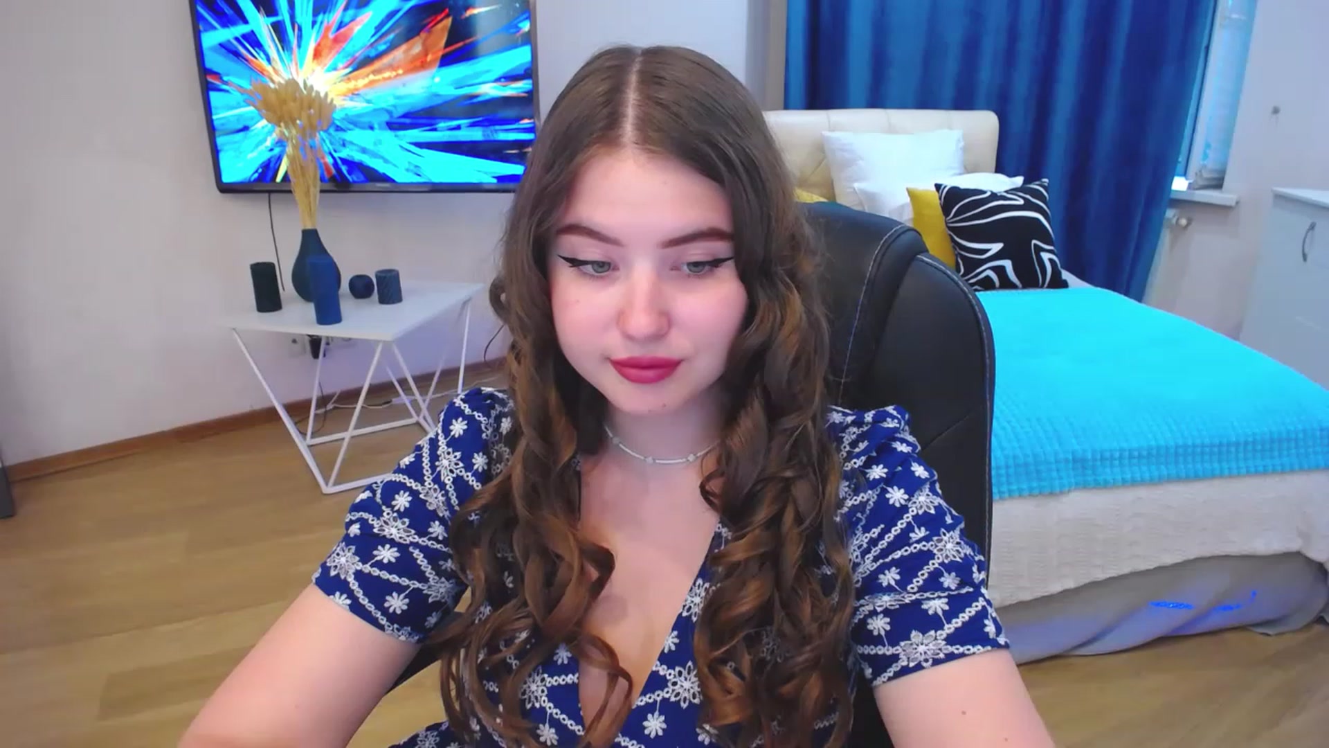 Gallery image thumbnail from AdmireMyEyes's myfreecams stream on, 08/23/2023, 16:03 image 10 of 20