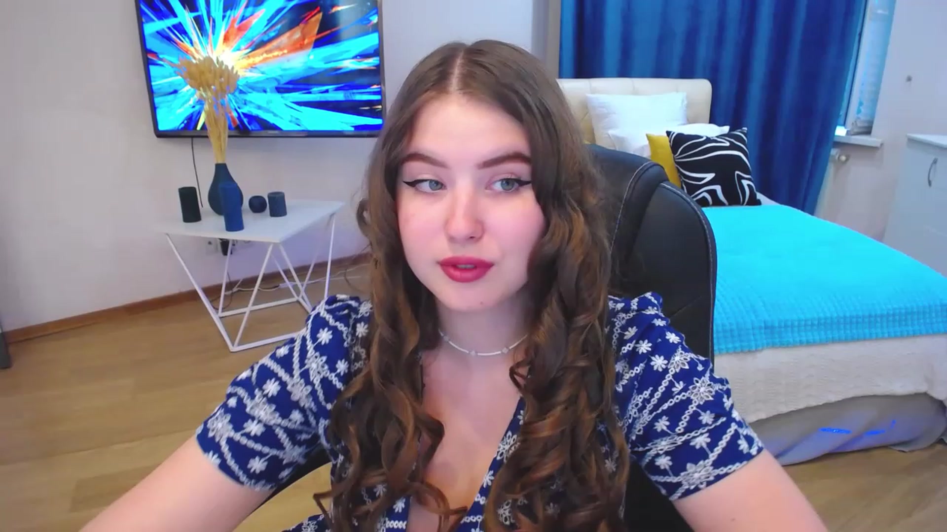 Gallery image thumbnail from AdmireMyEyes's myfreecams stream on, 08/23/2023, 16:03 image 12 of 20