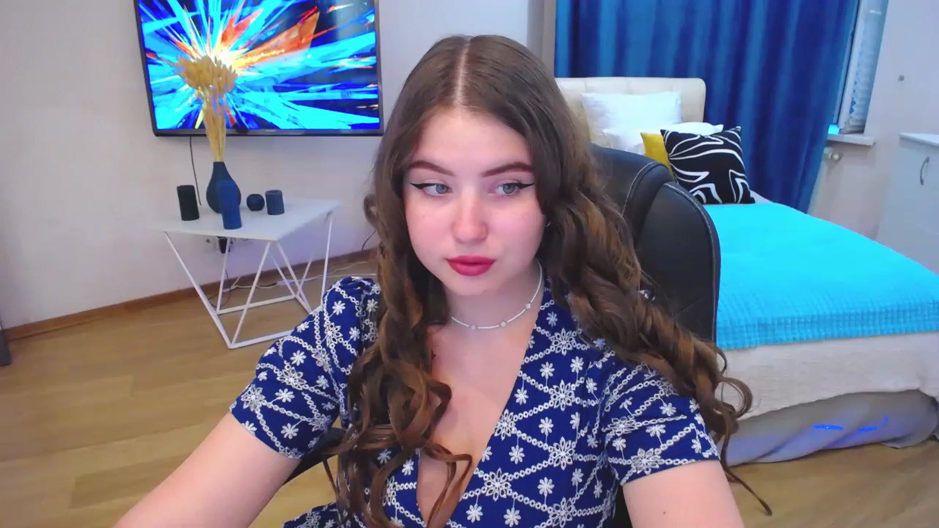 Gallery image thumbnail from AdmireMyEyes's myfreecams stream on, 08/23/2023, 16:03 image 19 of 20