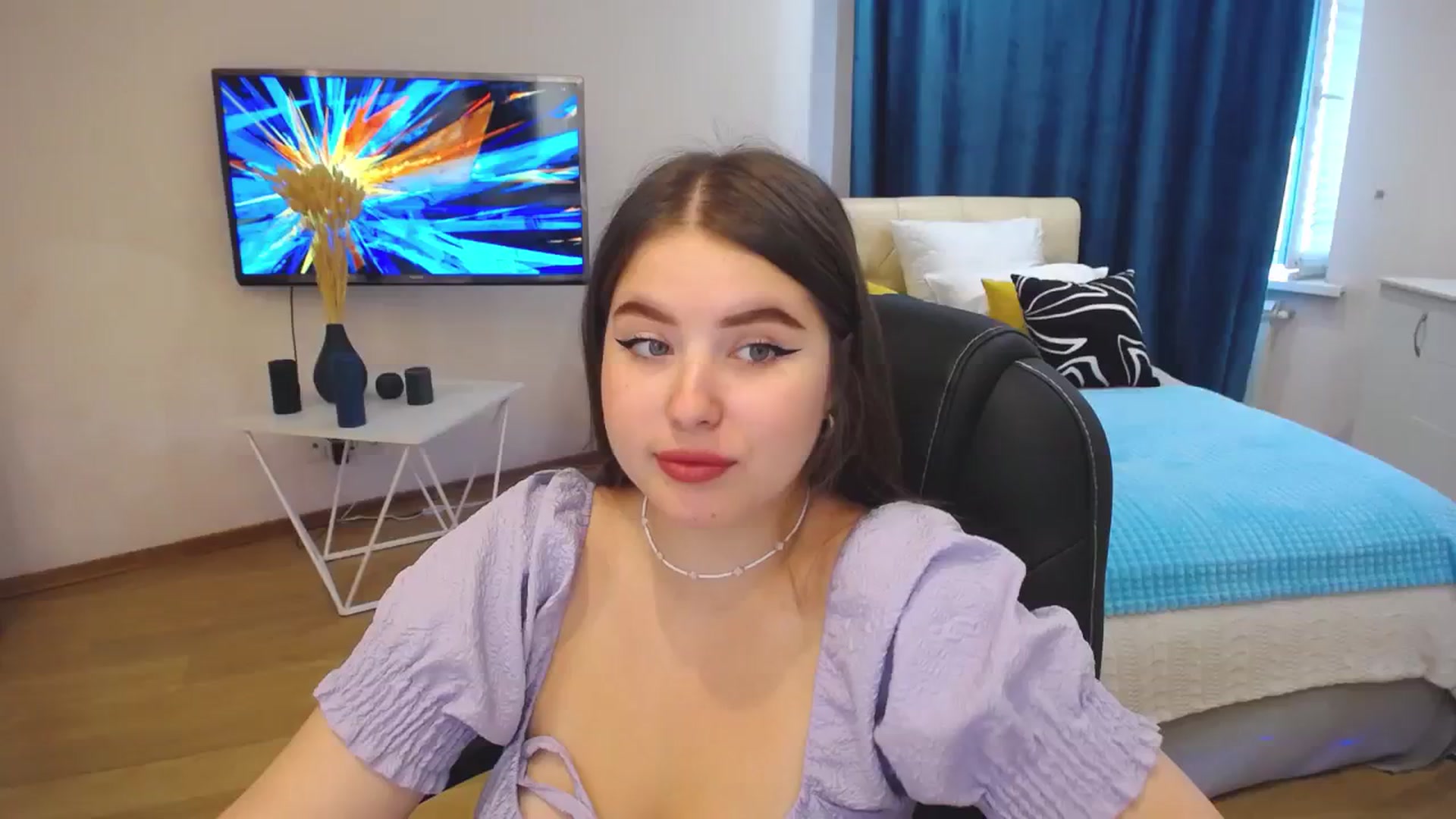 Gallery image thumbnail from AdmireMyEyes's myfreecams stream on, 08/24/2023, 05:47 image 10 of 20