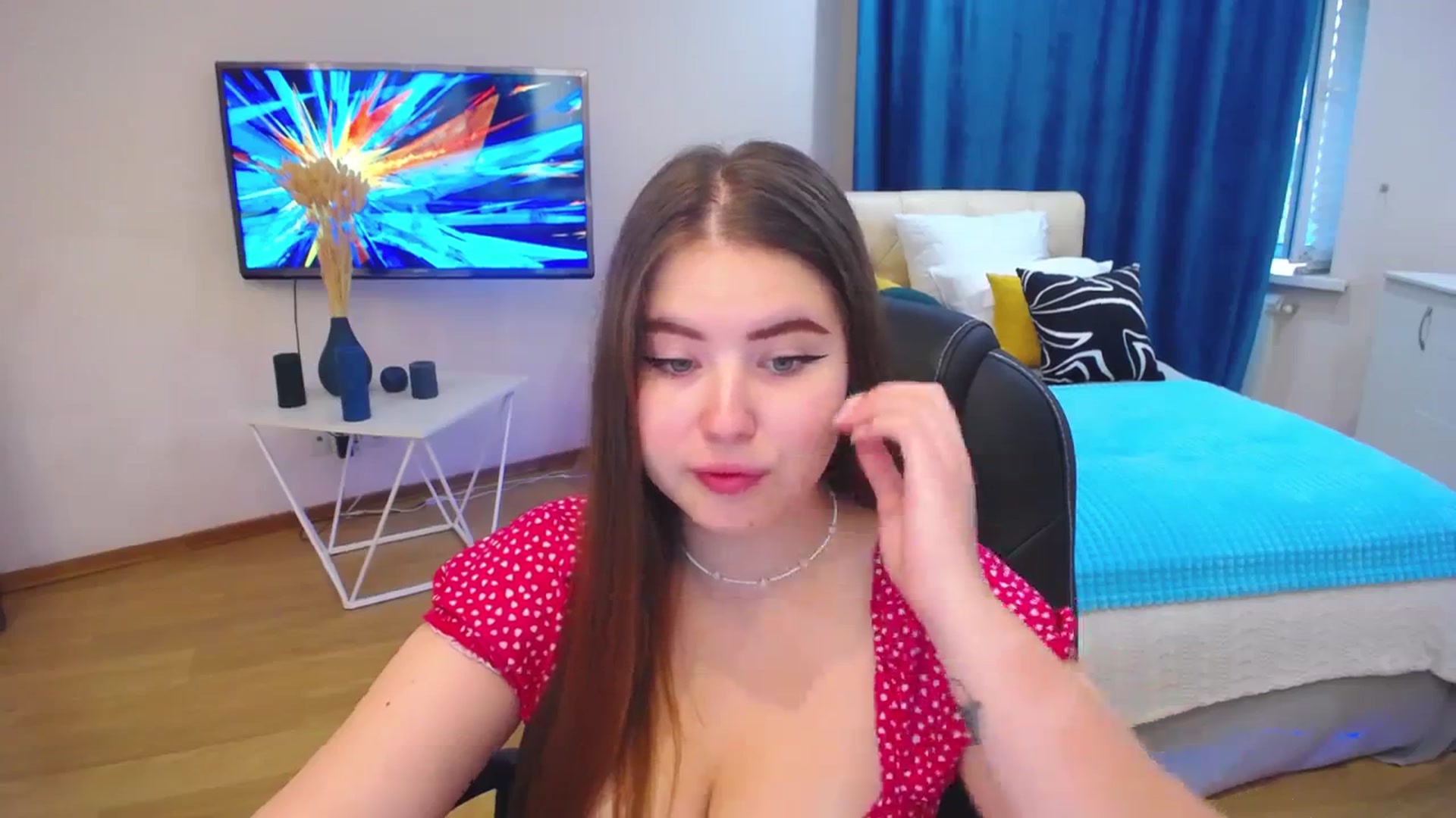 Gallery image thumbnail from AdmireMyEyes's myfreecams stream on, 08/25/2023, 03:47 image 10 of 20