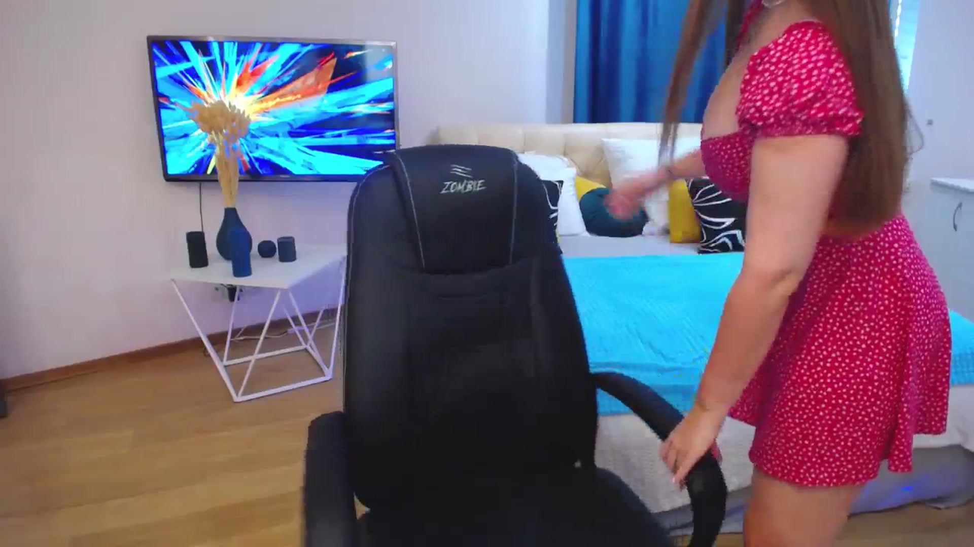 Gallery image thumbnail from AdmireMyEyes's myfreecams stream on, 08/25/2023, 06:38 image 10 of 20