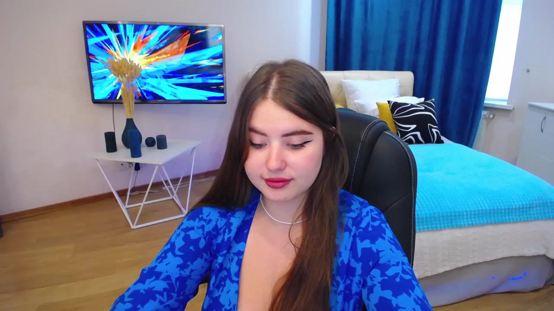 Gallery image thumbnail from AdmireMyEyes's myfreecams stream on, 08/26/2023, 09:47 image 14 of 20