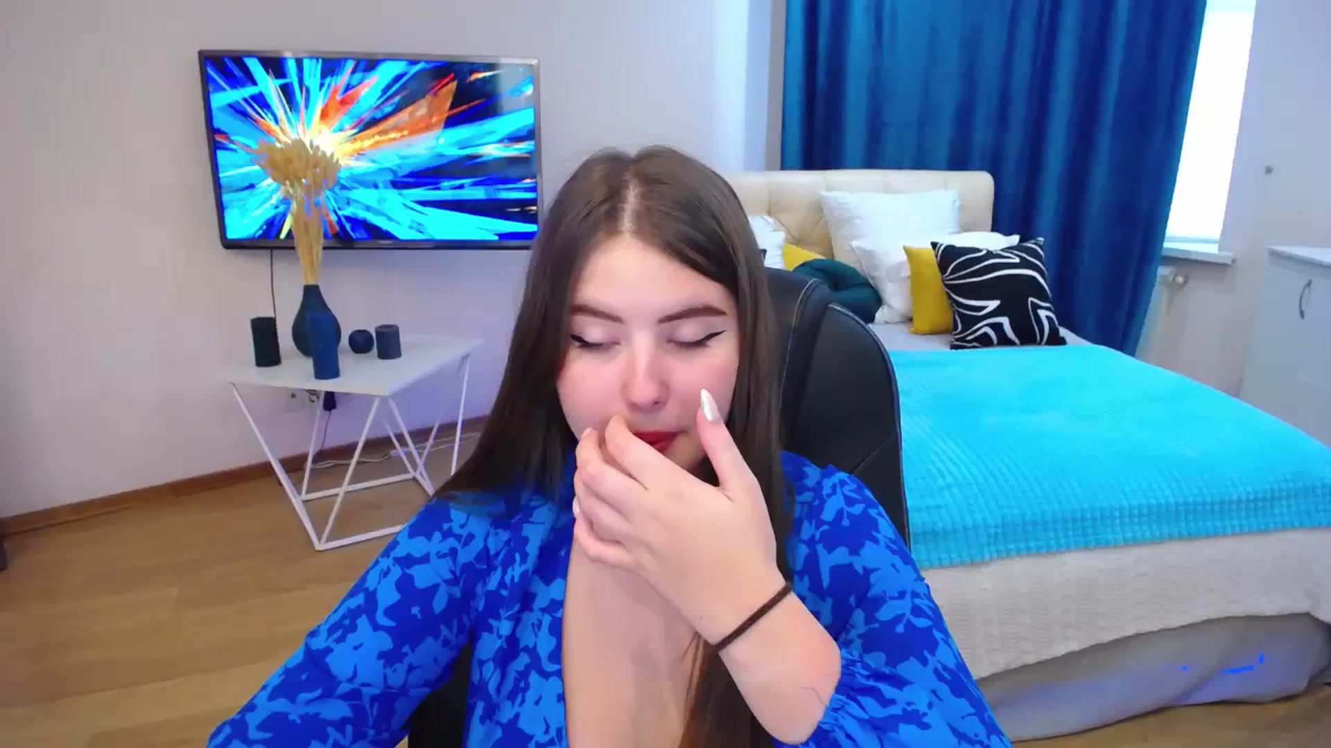 Gallery image thumbnail from AdmireMyEyes's myfreecams stream on, 08/26/2023, 09:47 image 3 of 20