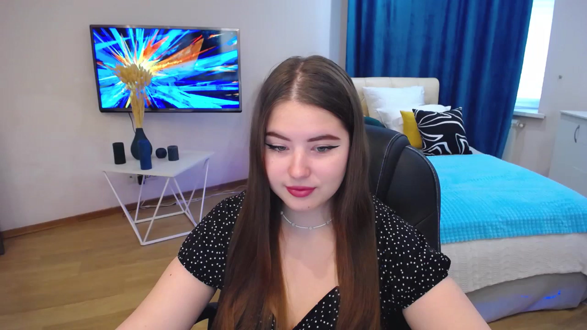 Gallery image thumbnail from AdmireMyEyes's myfreecams stream on, 08/27/2023, 03:44 image 7 of 20