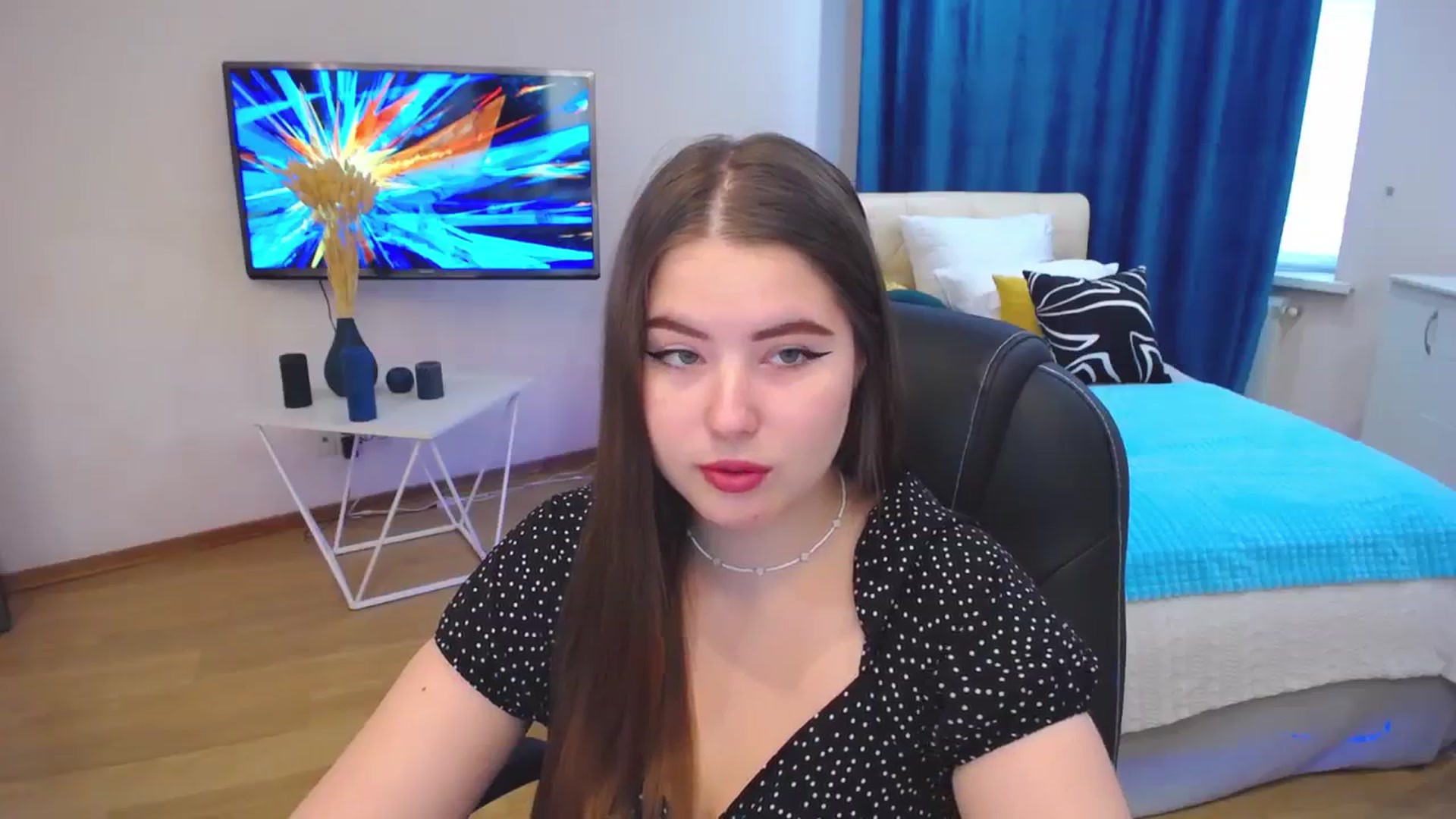 Gallery image thumbnail from AdmireMyEyes's myfreecams stream on, 08/27/2023, 03:44 image 20 of 20