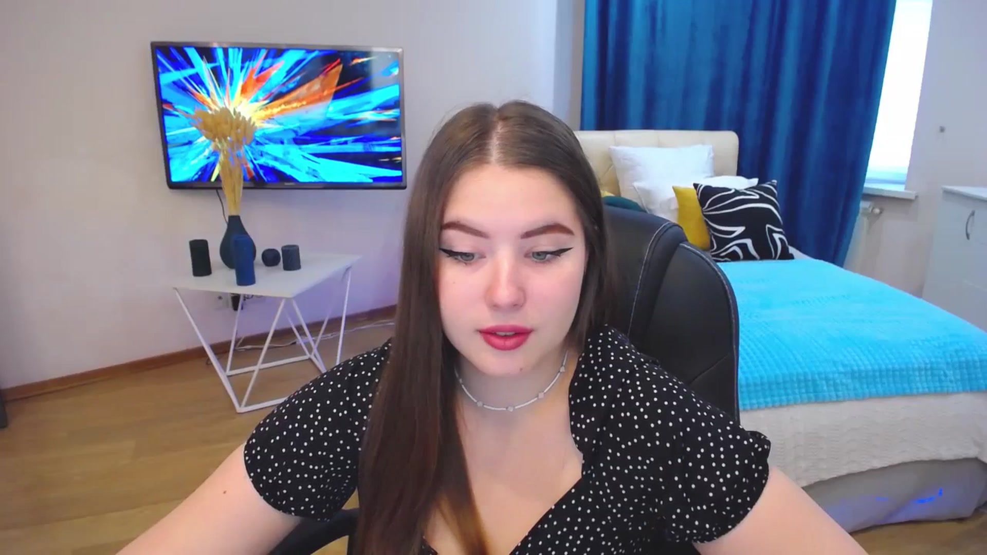 Gallery image thumbnail from AdmireMyEyes's myfreecams stream on, 08/27/2023, 03:44 image 15 of 20
