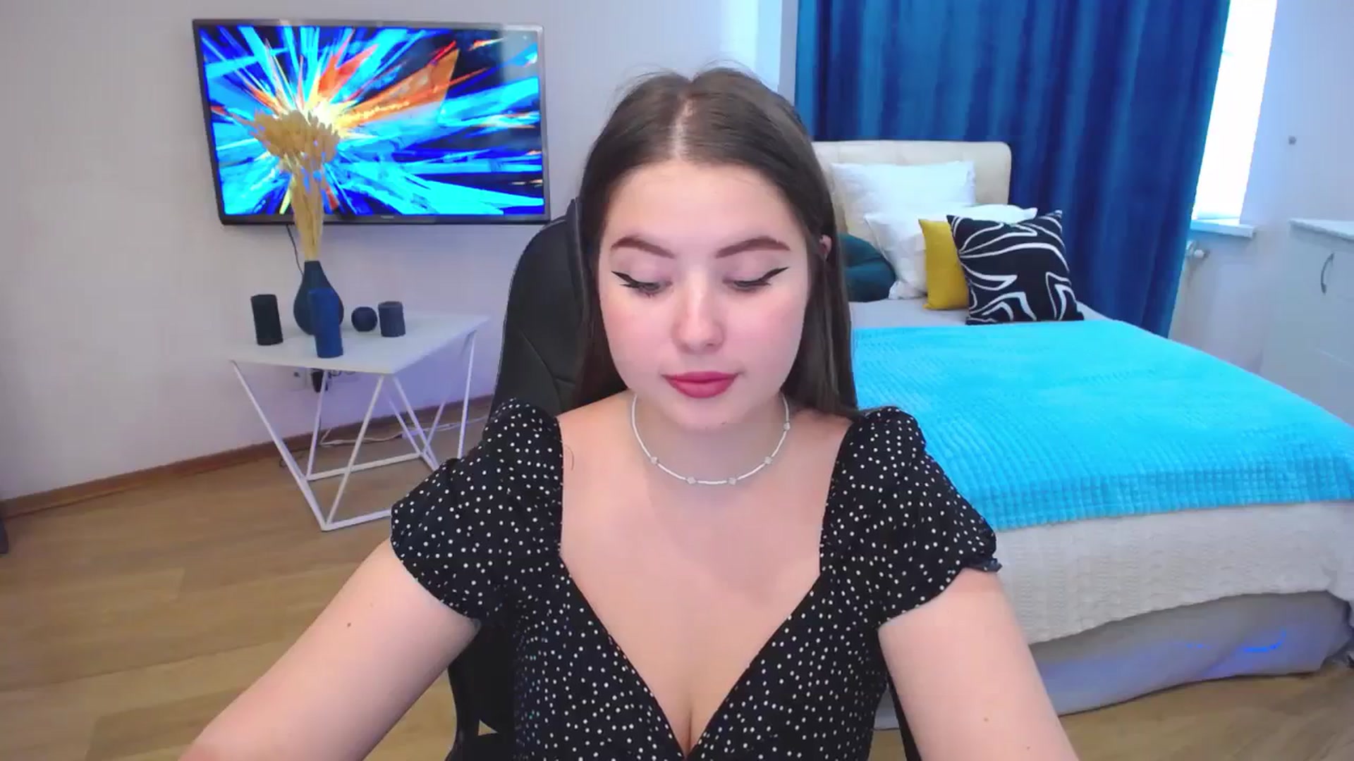 Gallery image thumbnail from AdmireMyEyes's myfreecams stream on, 08/27/2023, 09:07 image 10 of 20