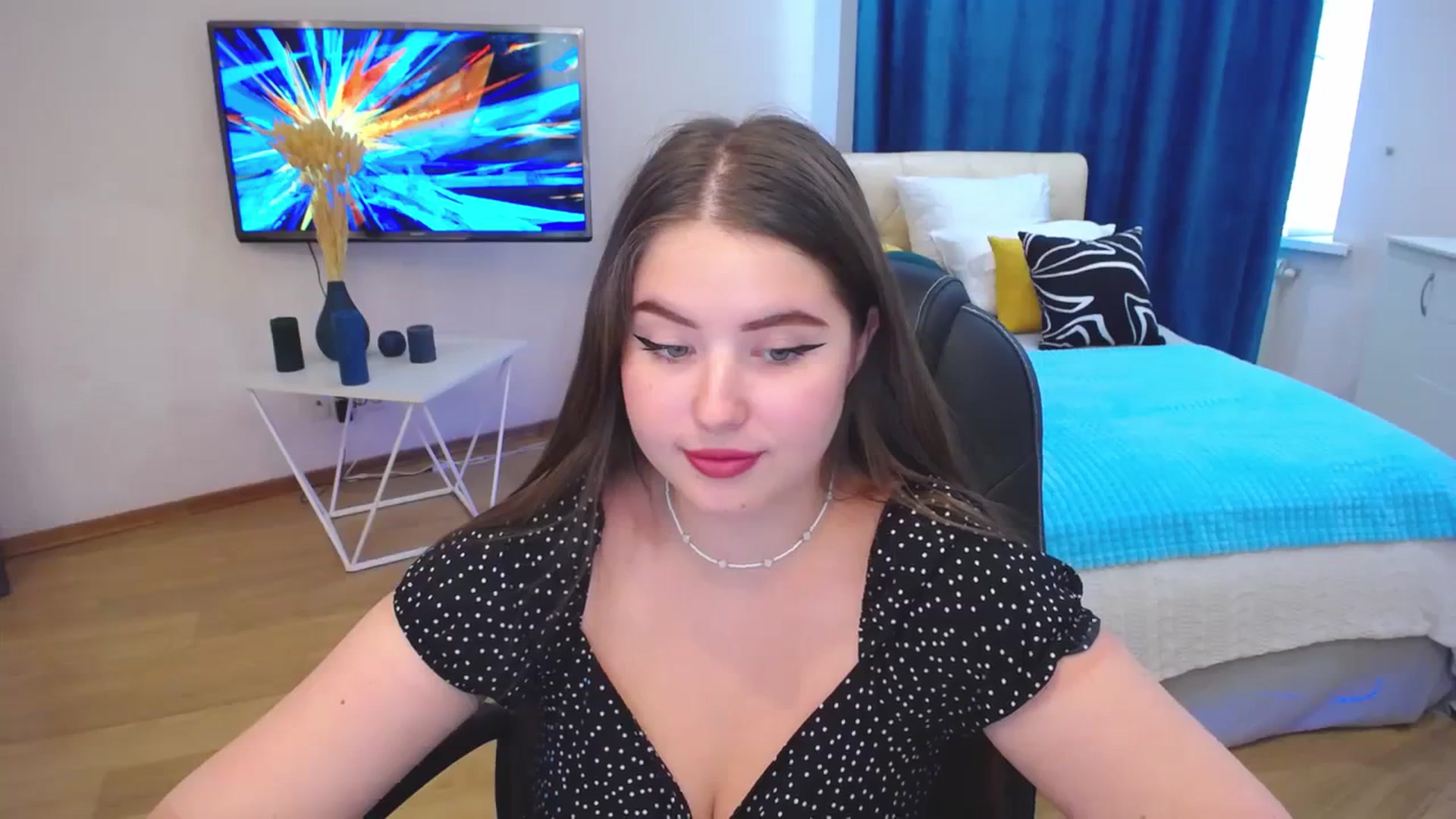 Gallery image thumbnail from AdmireMyEyes's myfreecams stream on, 08/27/2023, 09:07 image 17 of 20