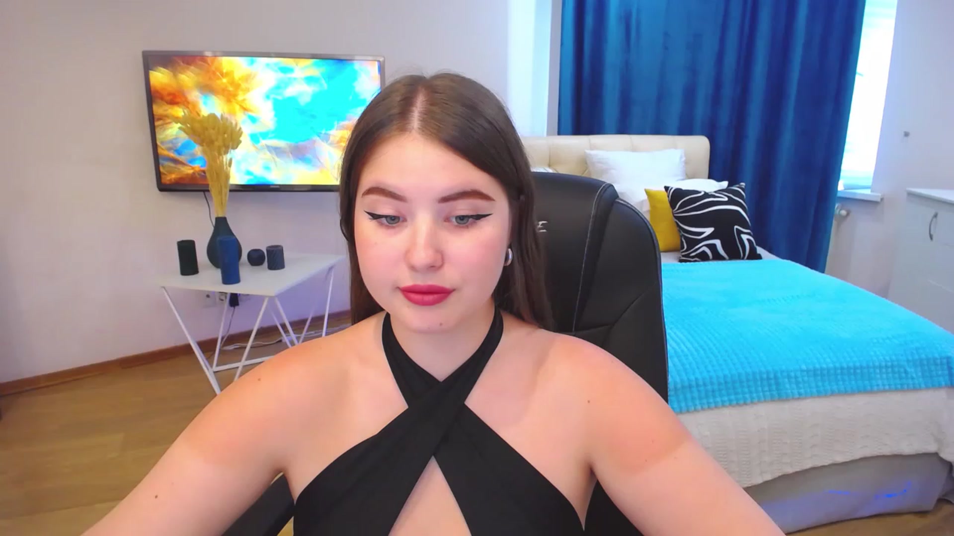 Gallery image thumbnail from AdmireMyEyes's myfreecams stream on, 08/28/2023, 07:46 image 13 of 20