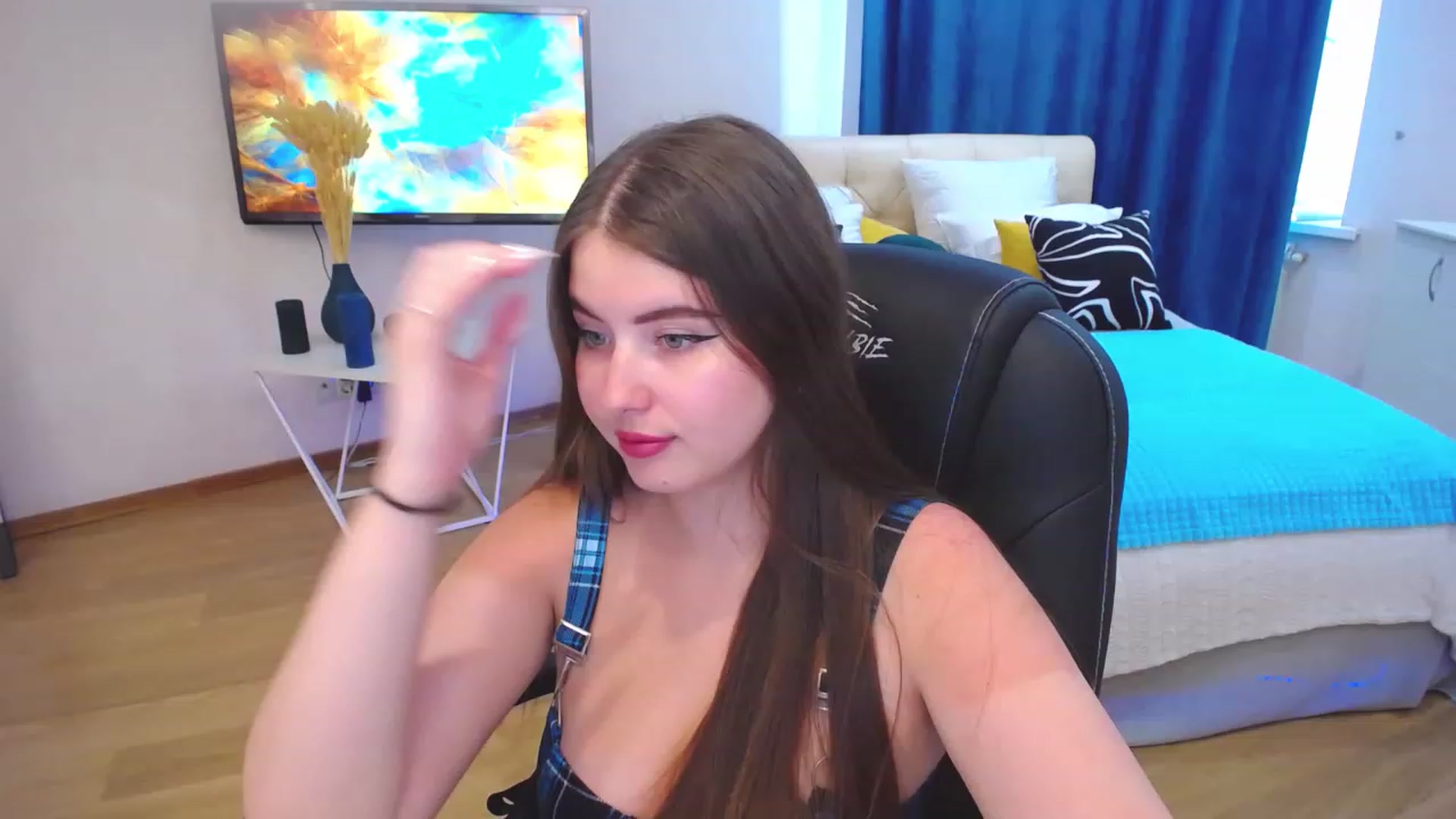 Gallery image thumbnail from AdmireMyEyes's myfreecams stream on, 08/28/2023, 09:46 image 1 of 20