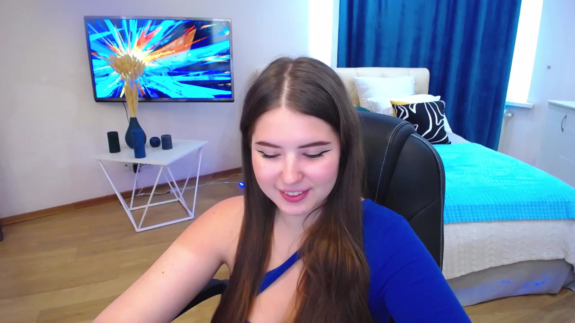 Gallery image thumbnail from AdmireMyEyes's myfreecams stream on, 08/29/2023, 12:18 image 1 of 20
