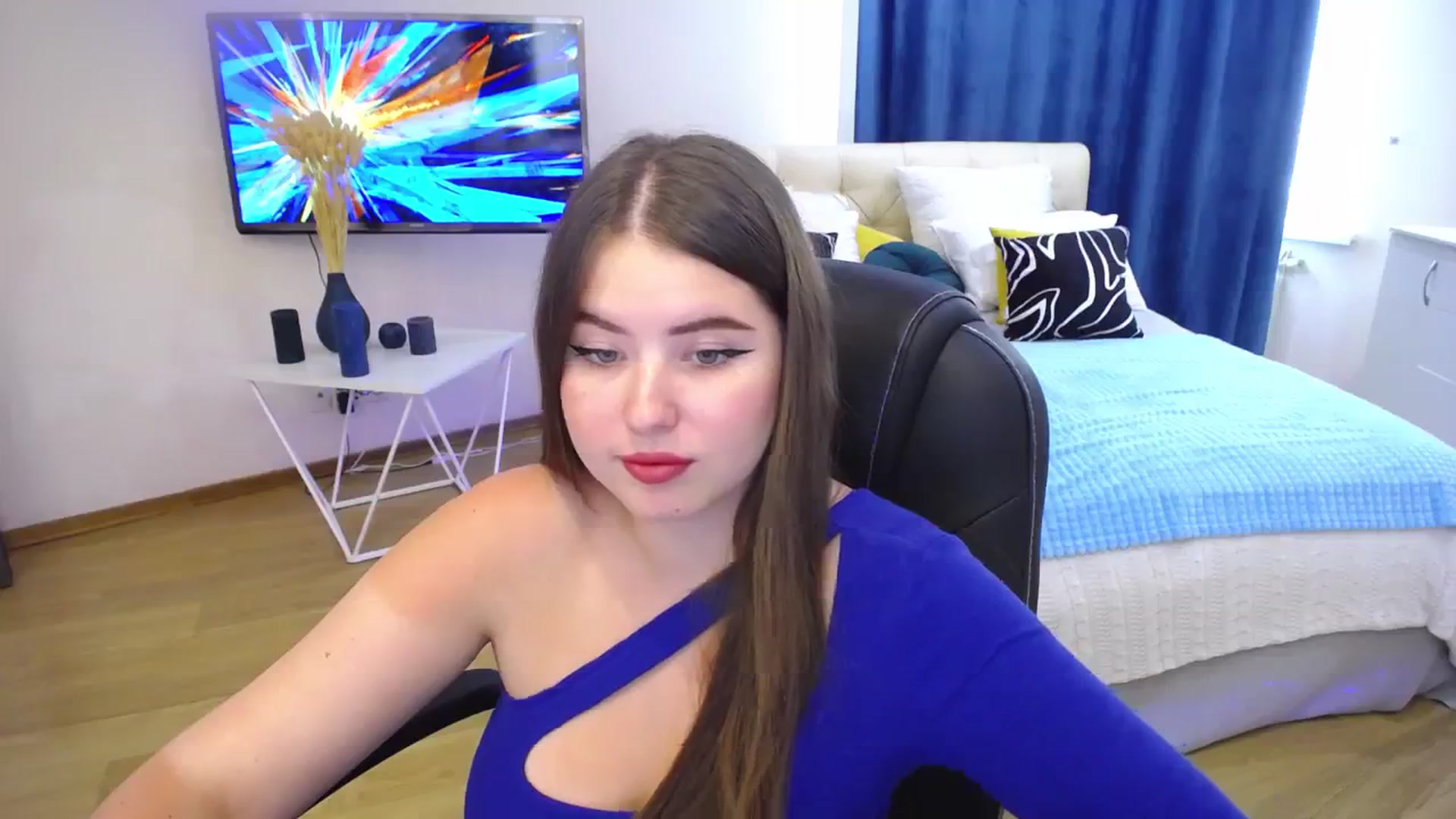 Gallery image thumbnail from AdmireMyEyes's myfreecams stream on, 08/29/2023, 14:46 image 10 of 20