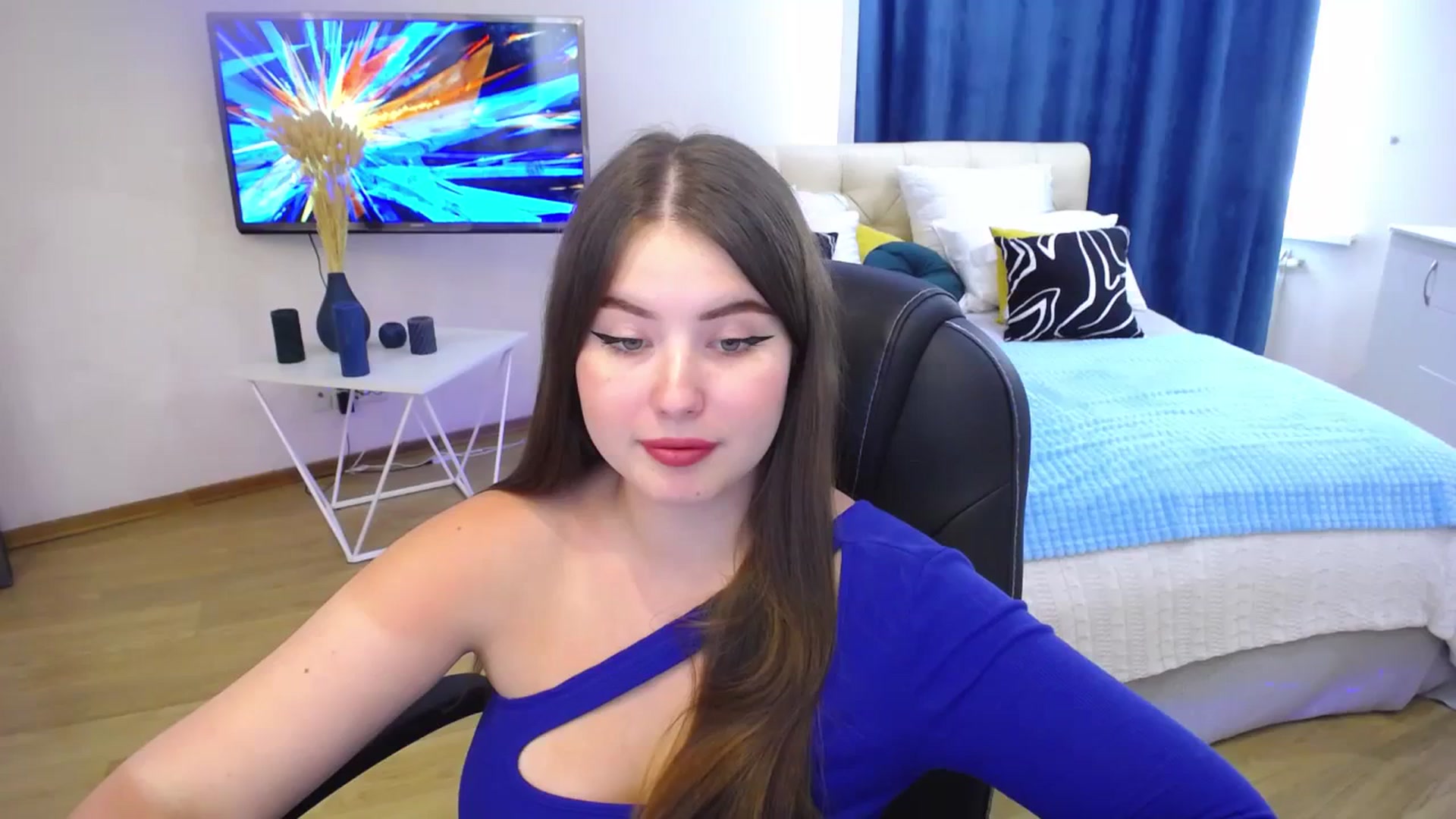 Gallery image thumbnail from AdmireMyEyes's myfreecams stream on, 08/29/2023, 14:46 image 2 of 20