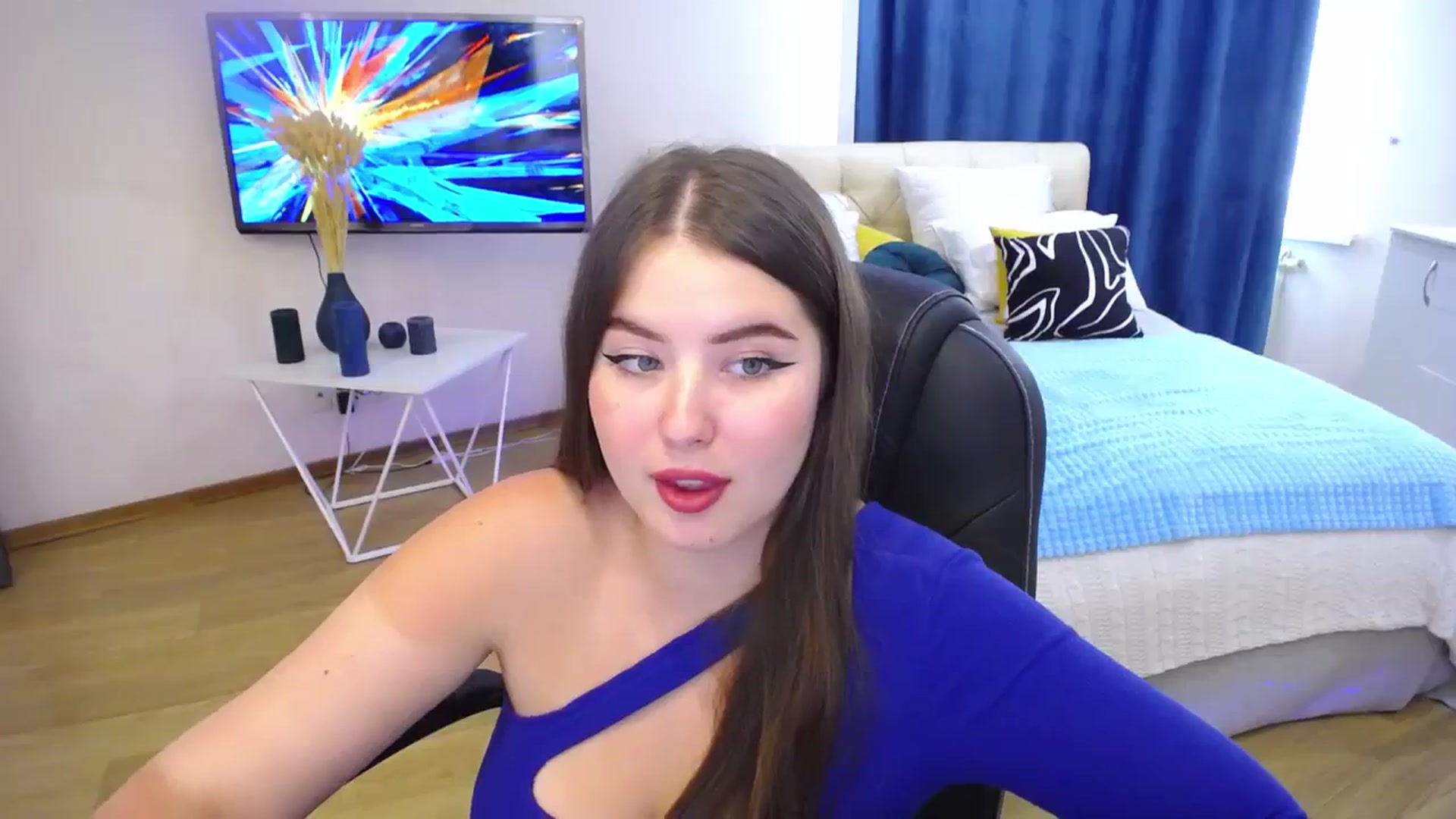 Gallery image thumbnail from AdmireMyEyes's myfreecams stream on, 08/29/2023, 14:46 image 8 of 20