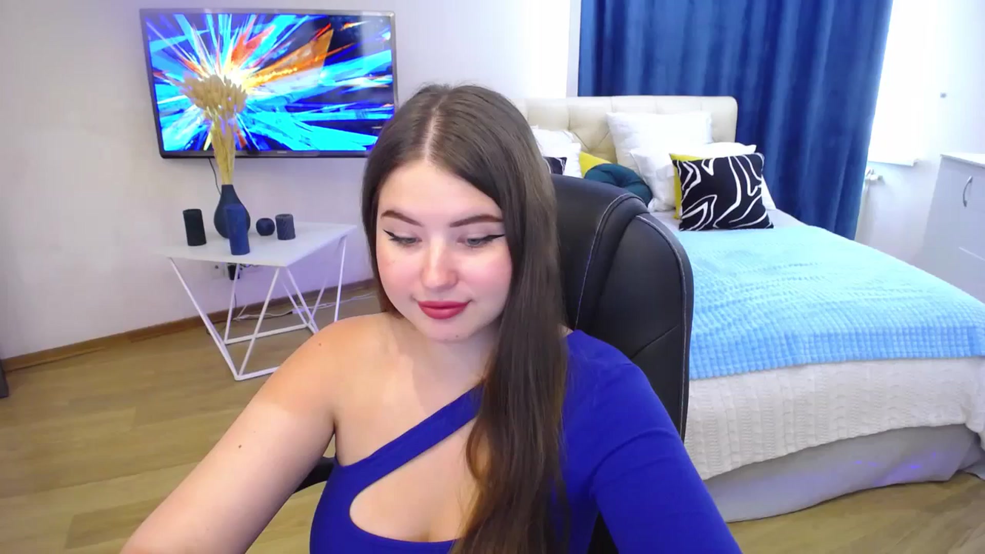 Gallery image thumbnail from AdmireMyEyes's myfreecams stream on, 08/29/2023, 14:46 image 15 of 20