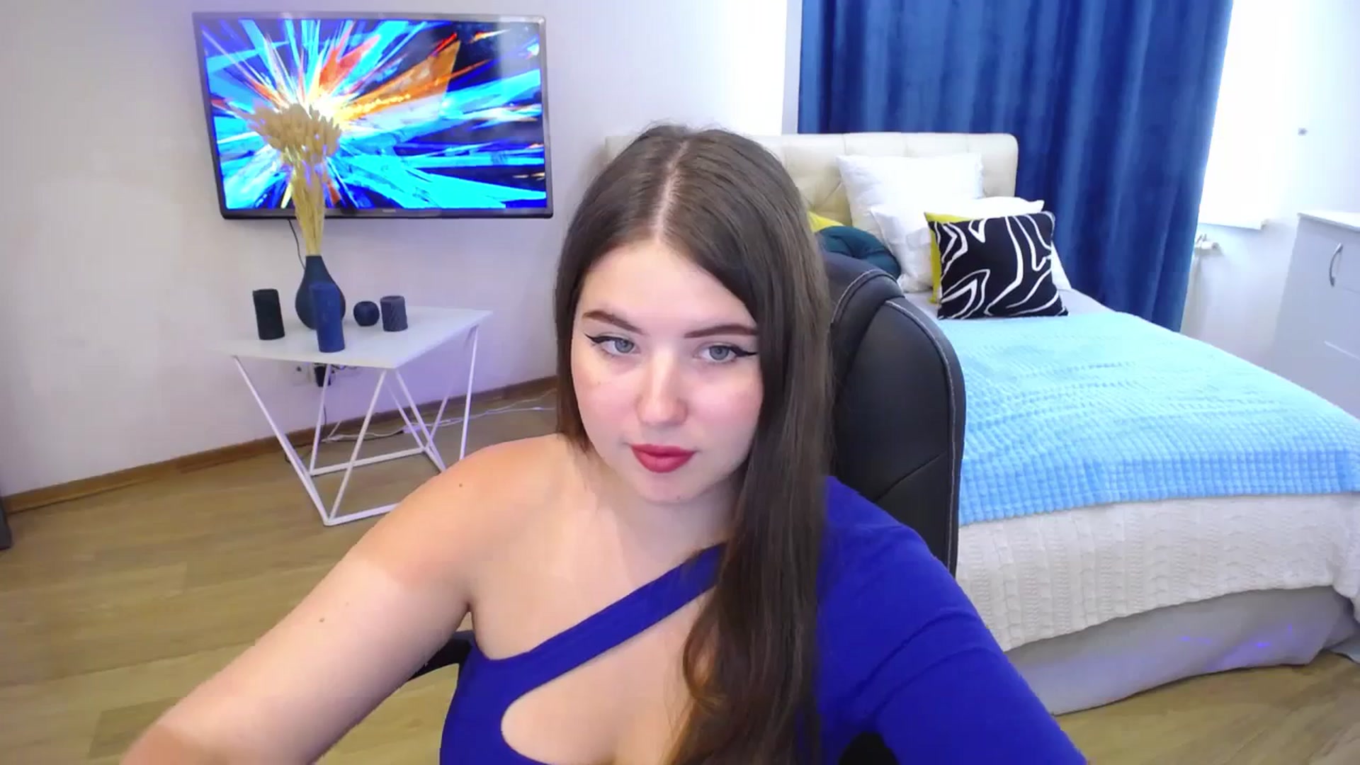 Gallery image thumbnail from AdmireMyEyes's myfreecams stream on, 08/29/2023, 14:46 image 16 of 20