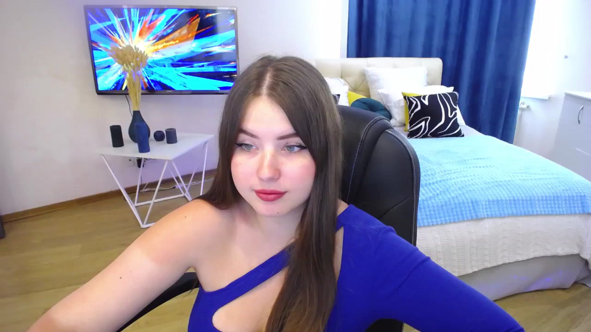 Gallery image thumbnail from AdmireMyEyes's myfreecams stream on, 08/29/2023, 14:46 image 4 of 20