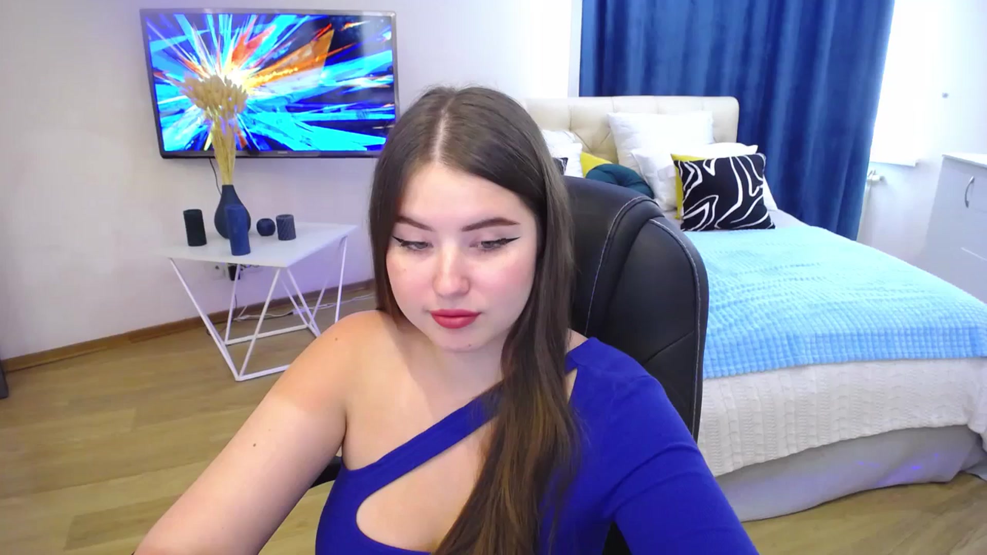 Gallery image thumbnail from AdmireMyEyes's myfreecams stream on, 08/29/2023, 14:46 image 9 of 20