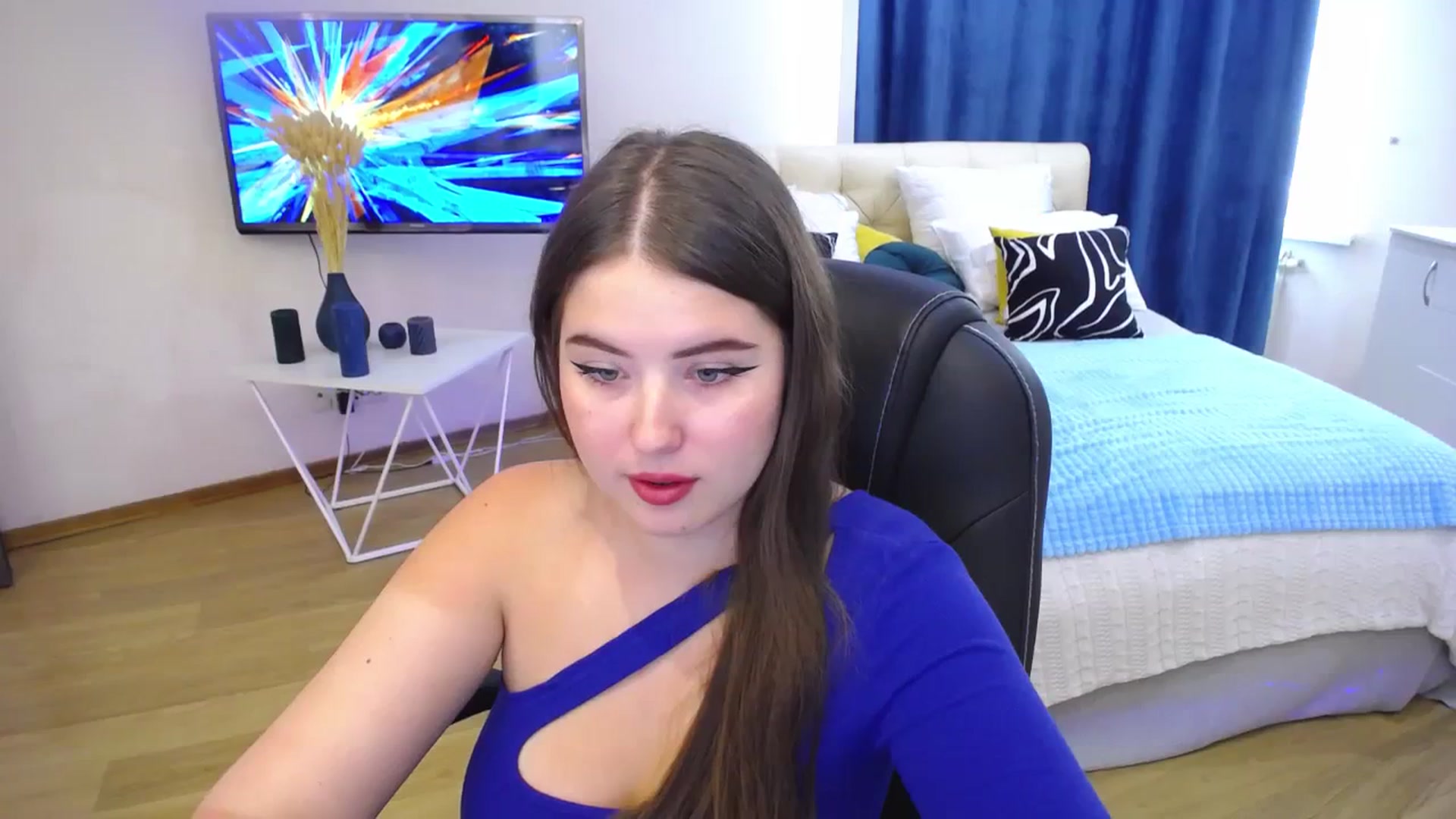 Gallery image thumbnail from AdmireMyEyes's myfreecams stream on, 08/29/2023, 14:46 image 13 of 20