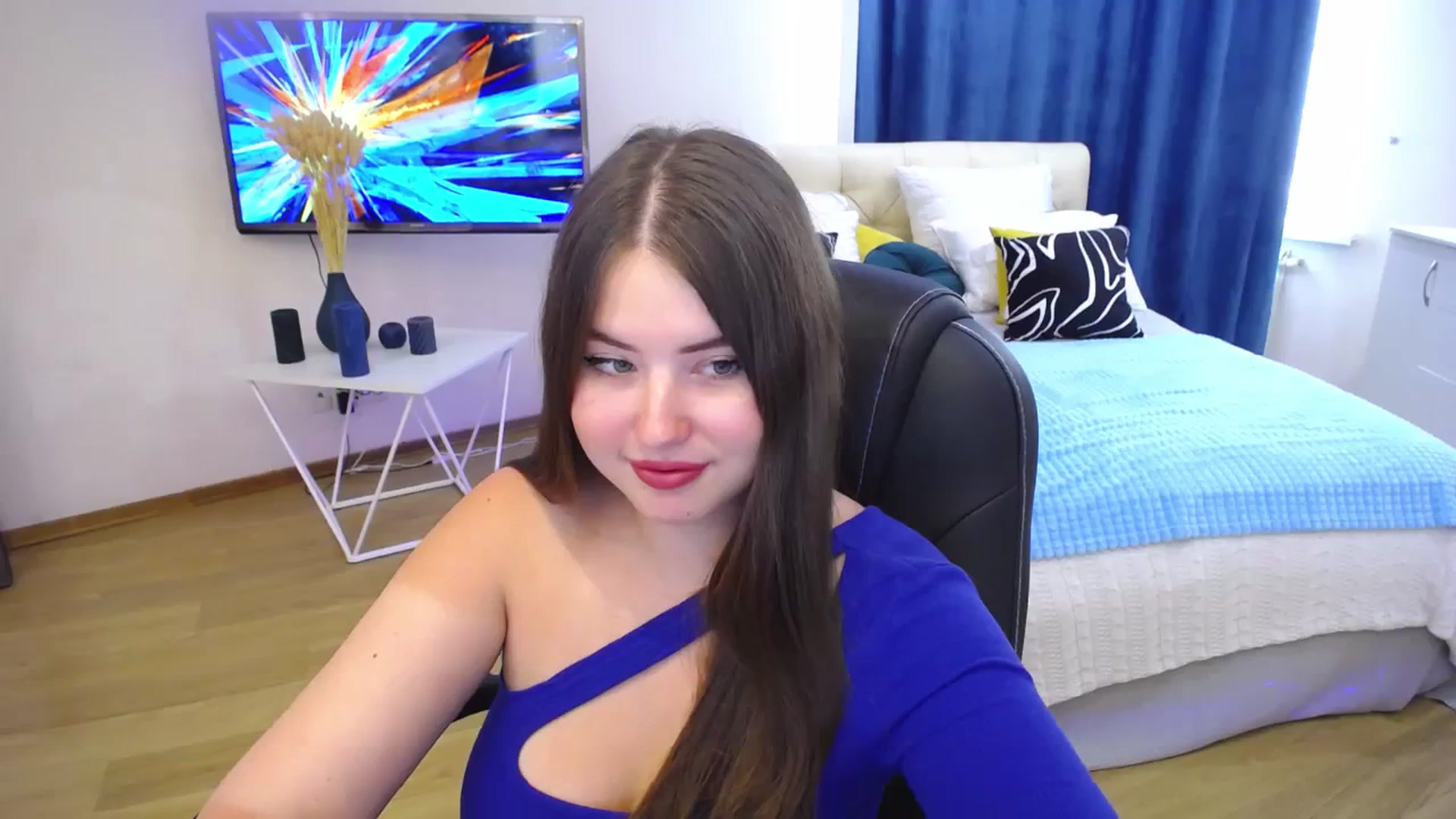 Gallery image thumbnail from AdmireMyEyes's myfreecams stream on, 08/29/2023, 14:46 image 5 of 20