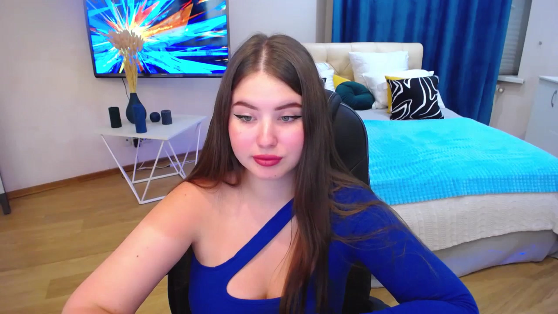 Gallery image thumbnail from AdmireMyEyes's myfreecams stream on, 08/29/2023, 16:57 image 14 of 20