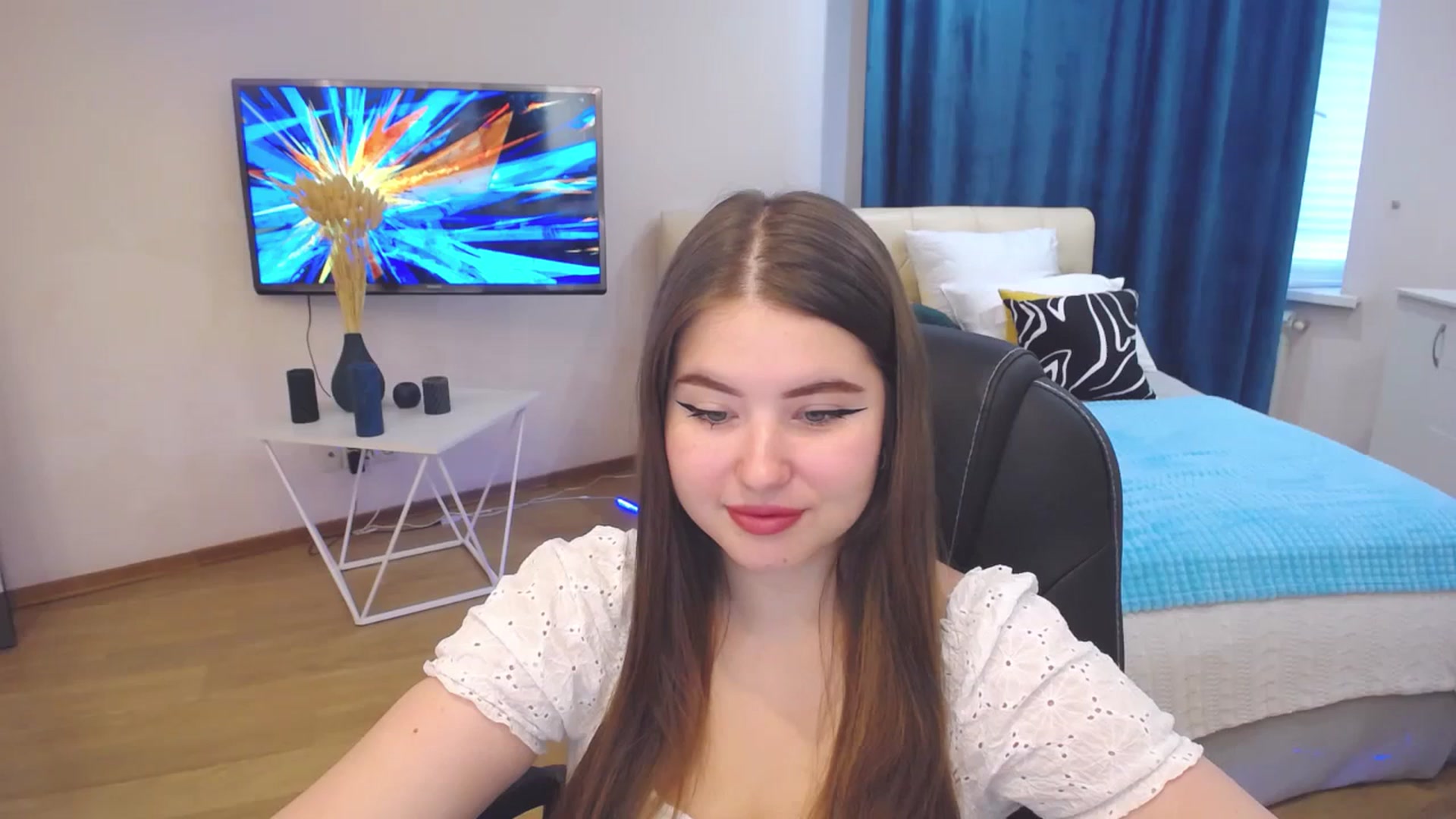 Gallery image thumbnail from AdmireMyEyes's myfreecams stream on, 08/30/2023, 04:12 image 9 of 20