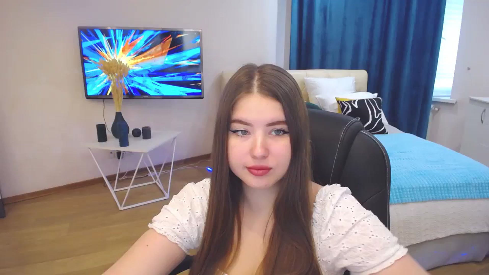 Gallery image thumbnail from AdmireMyEyes's myfreecams stream on, 08/30/2023, 04:12 image 2 of 20