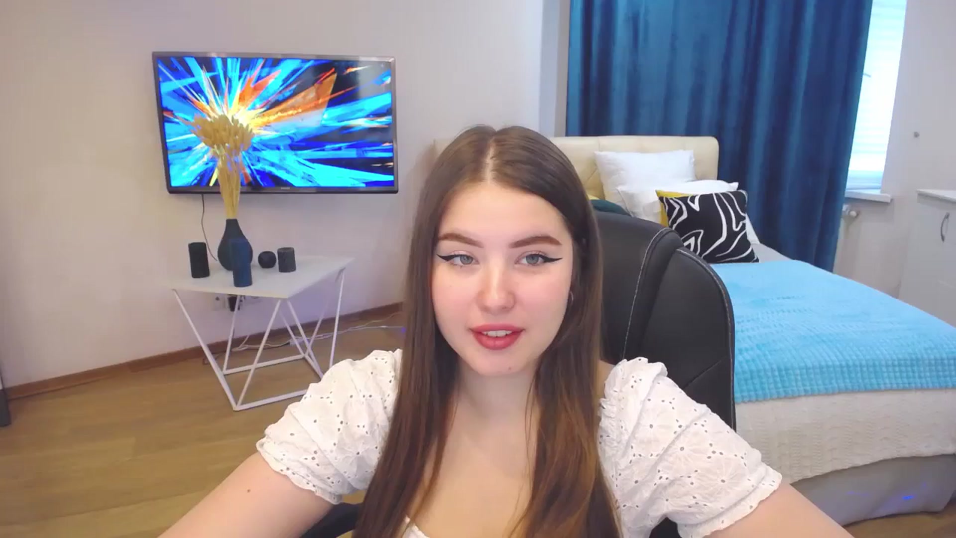 Gallery image thumbnail from AdmireMyEyes's myfreecams stream on, 08/30/2023, 04:12 image 8 of 20