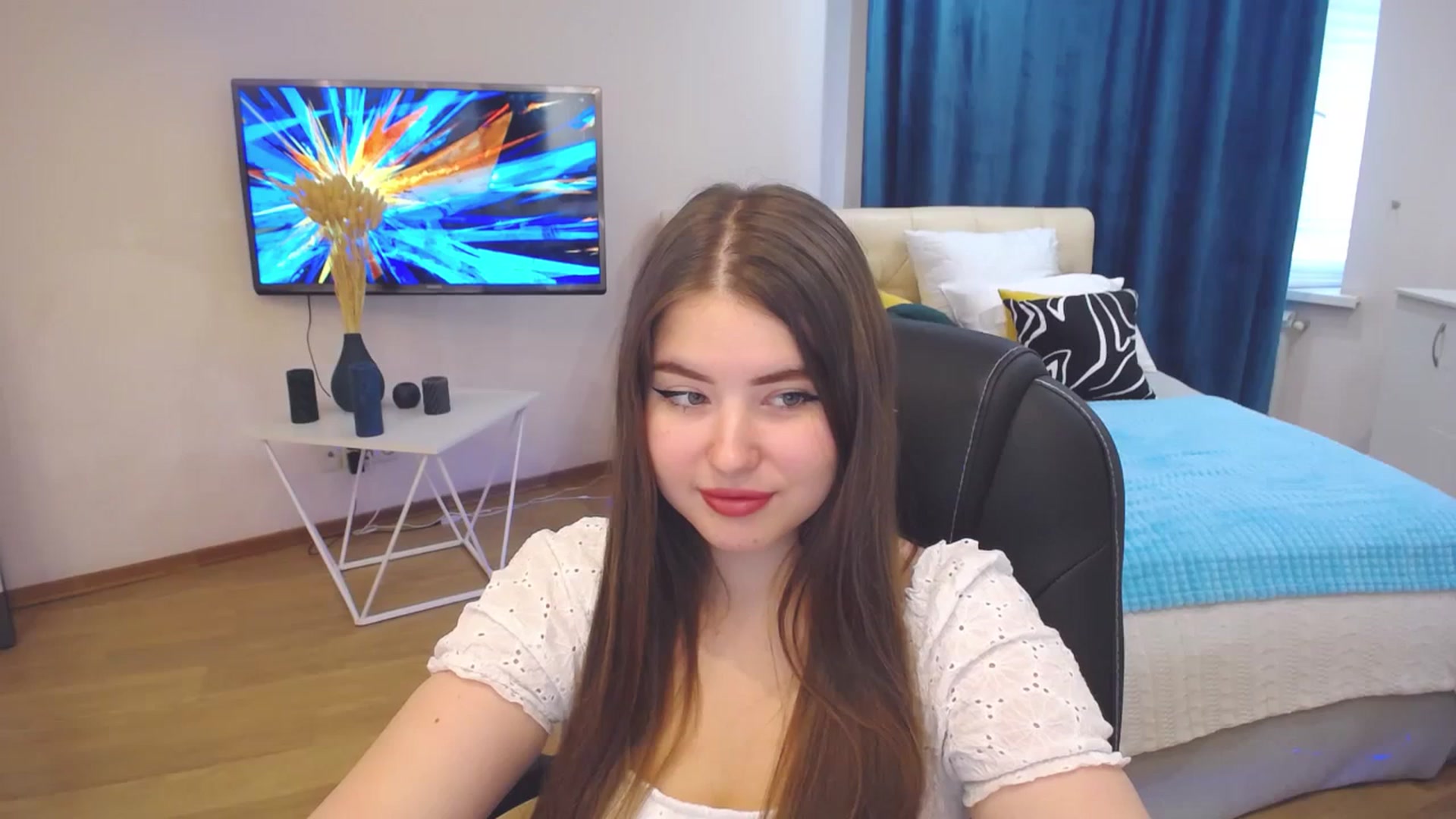 Gallery image thumbnail from AdmireMyEyes's myfreecams stream on, 08/30/2023, 04:12 image 18 of 20