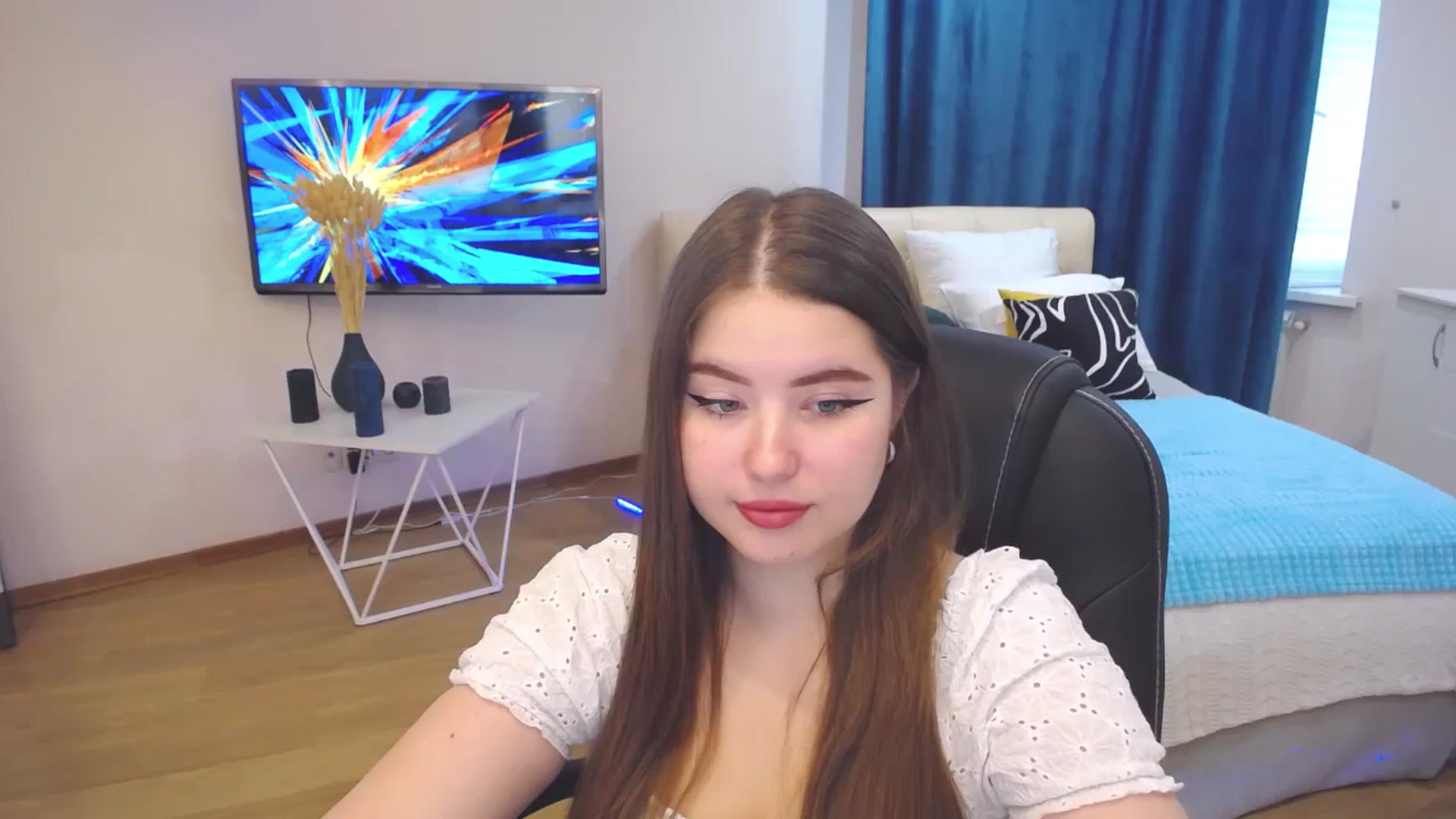 Gallery image thumbnail from AdmireMyEyes's myfreecams stream on, 08/30/2023, 04:12 image 5 of 20