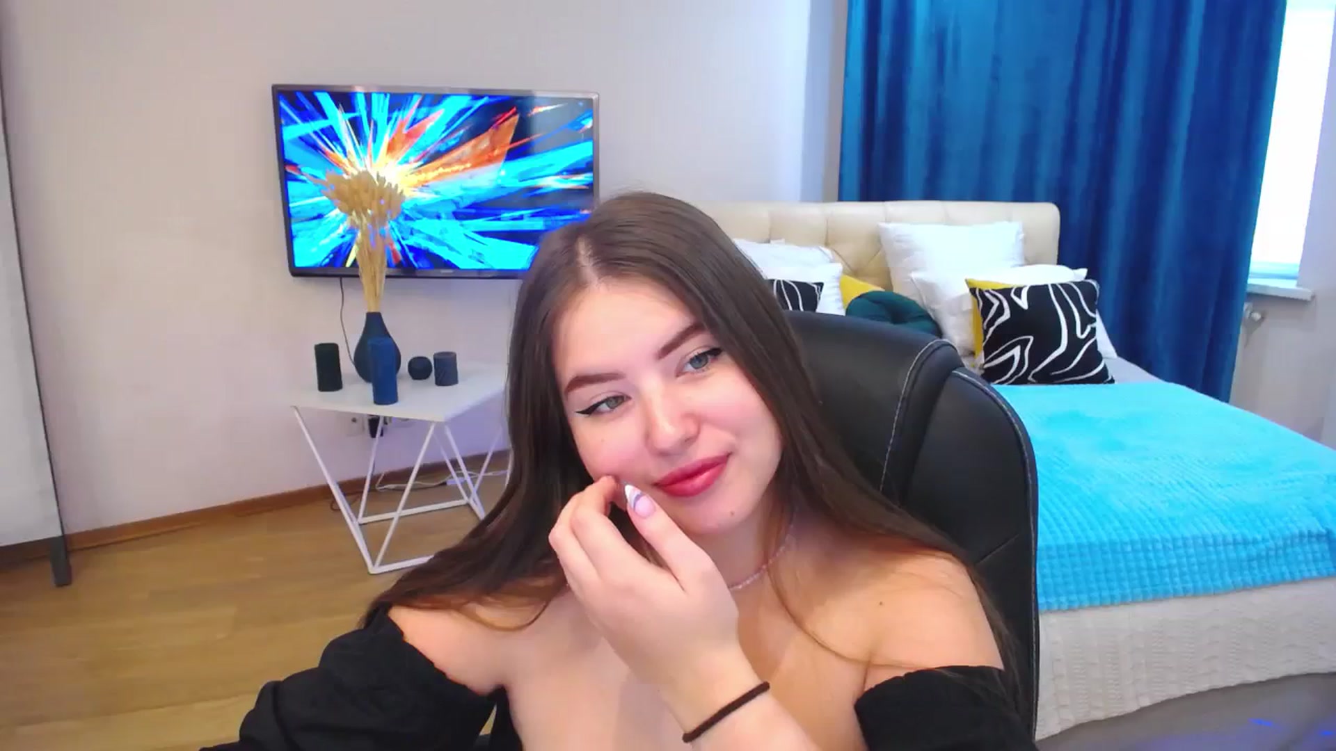 Gallery image thumbnail from AdmireMyEyes's myfreecams stream on, 09/03/2023, 04:28 image 16 of 20