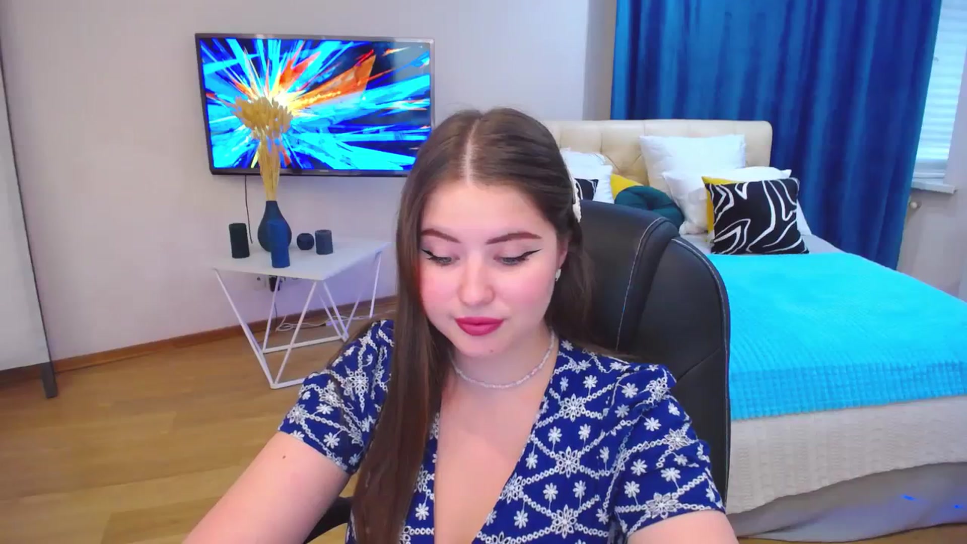 Gallery image thumbnail from AdmireMyEyes's myfreecams stream on, 09/05/2023, 15:21 image 9 of 20