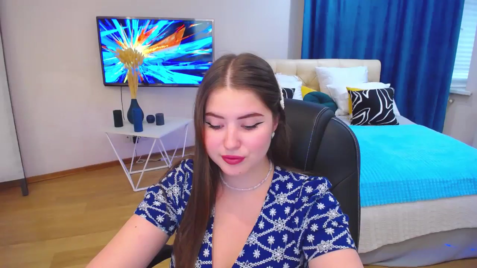 Gallery image thumbnail from AdmireMyEyes's myfreecams stream on, 09/05/2023, 15:21 image 7 of 20