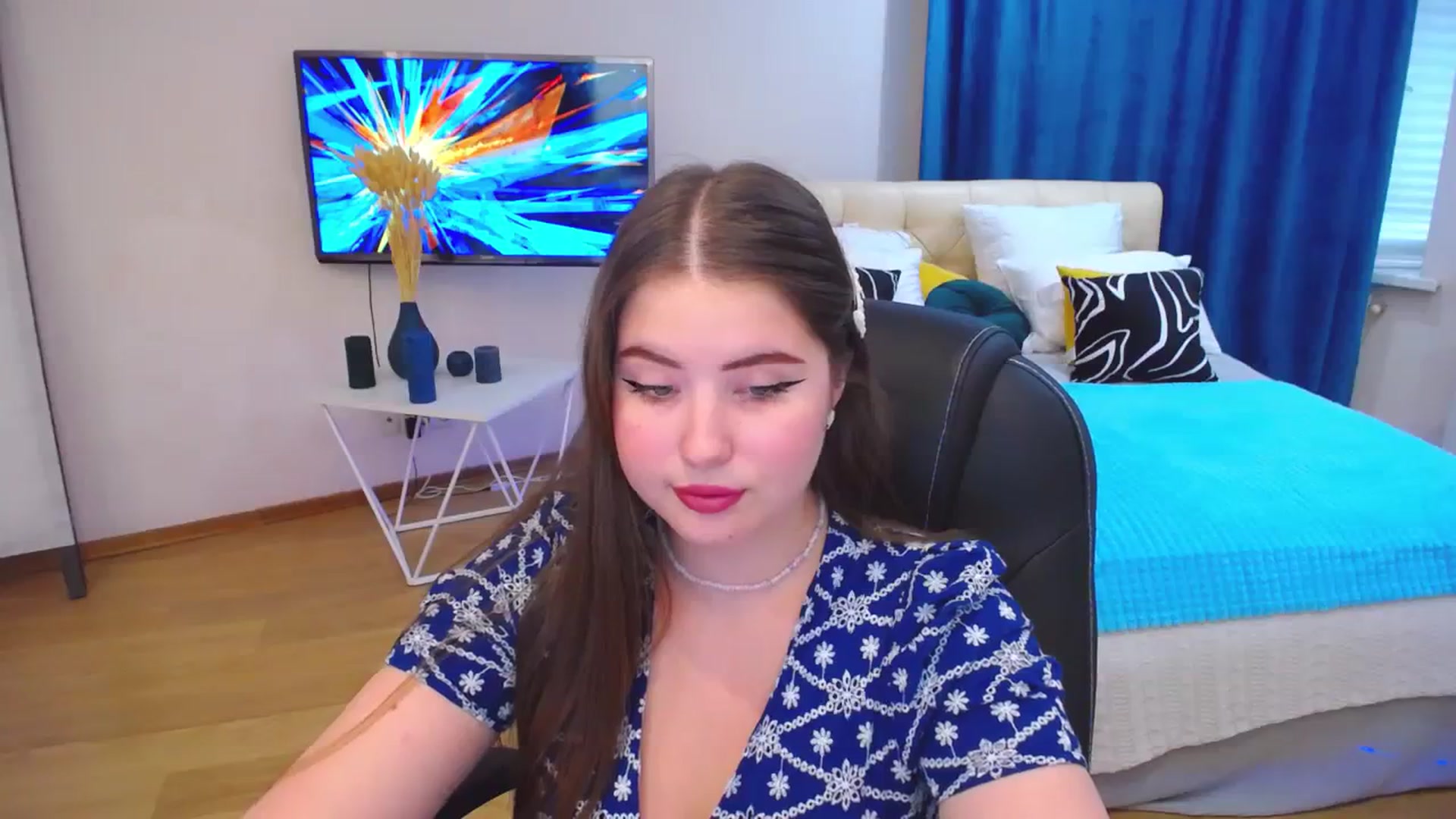 Gallery image thumbnail from AdmireMyEyes's myfreecams stream on, 09/05/2023, 15:21 image 4 of 20
