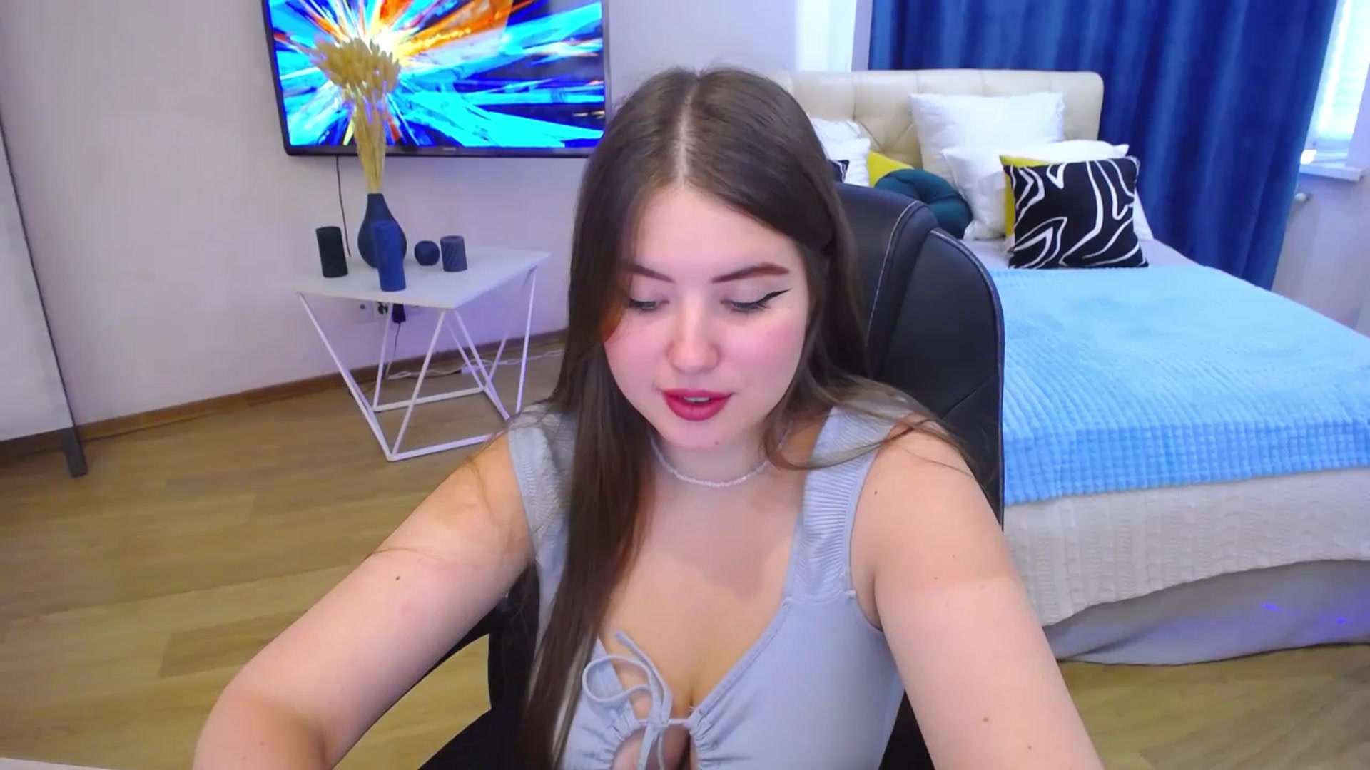 Gallery image thumbnail from AdmireMyEyes's myfreecams stream on, 09/06/2023, 08:35 image 19 of 20