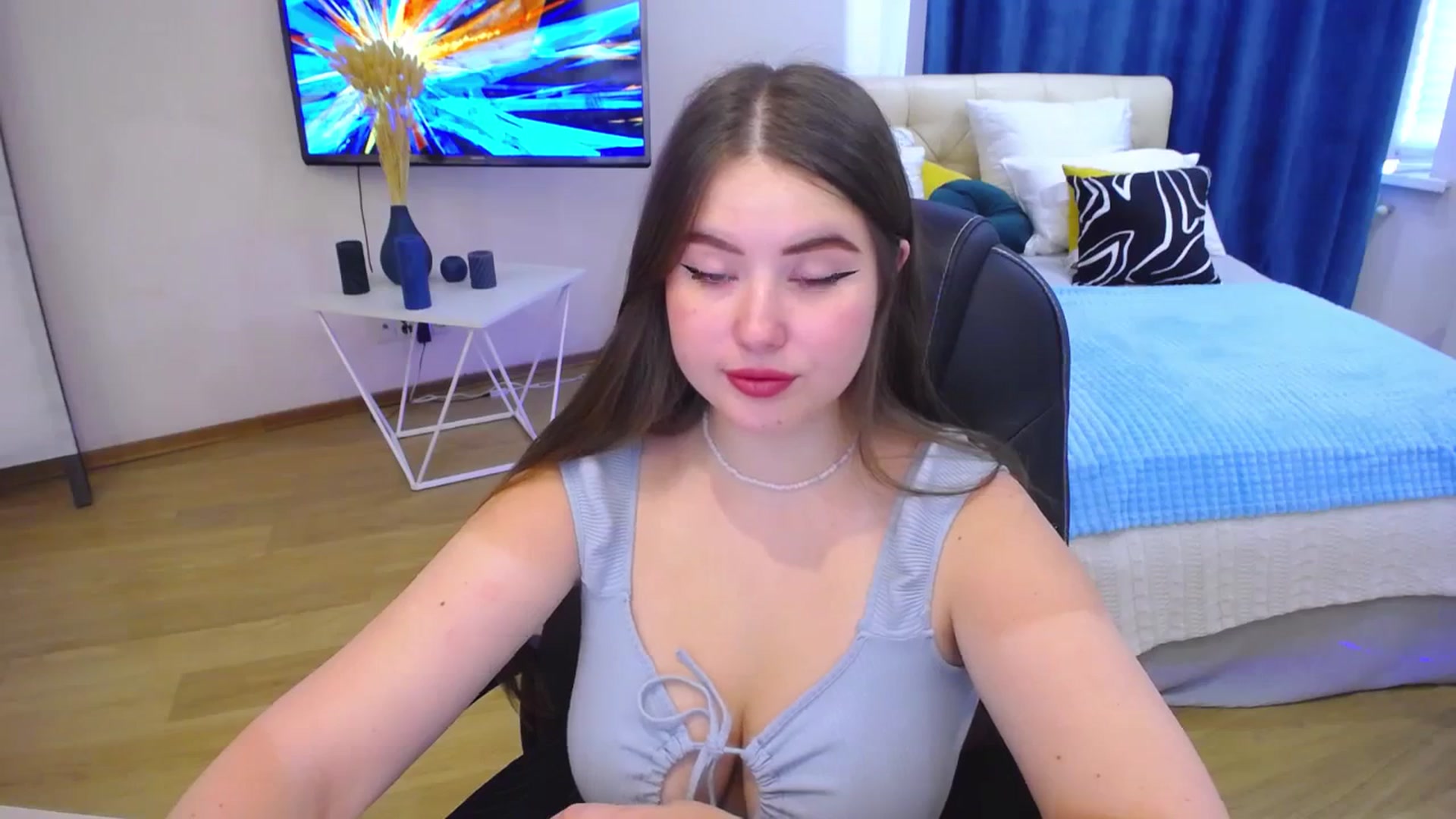 Gallery image thumbnail from AdmireMyEyes's myfreecams stream on, 09/06/2023, 08:35 image 20 of 20